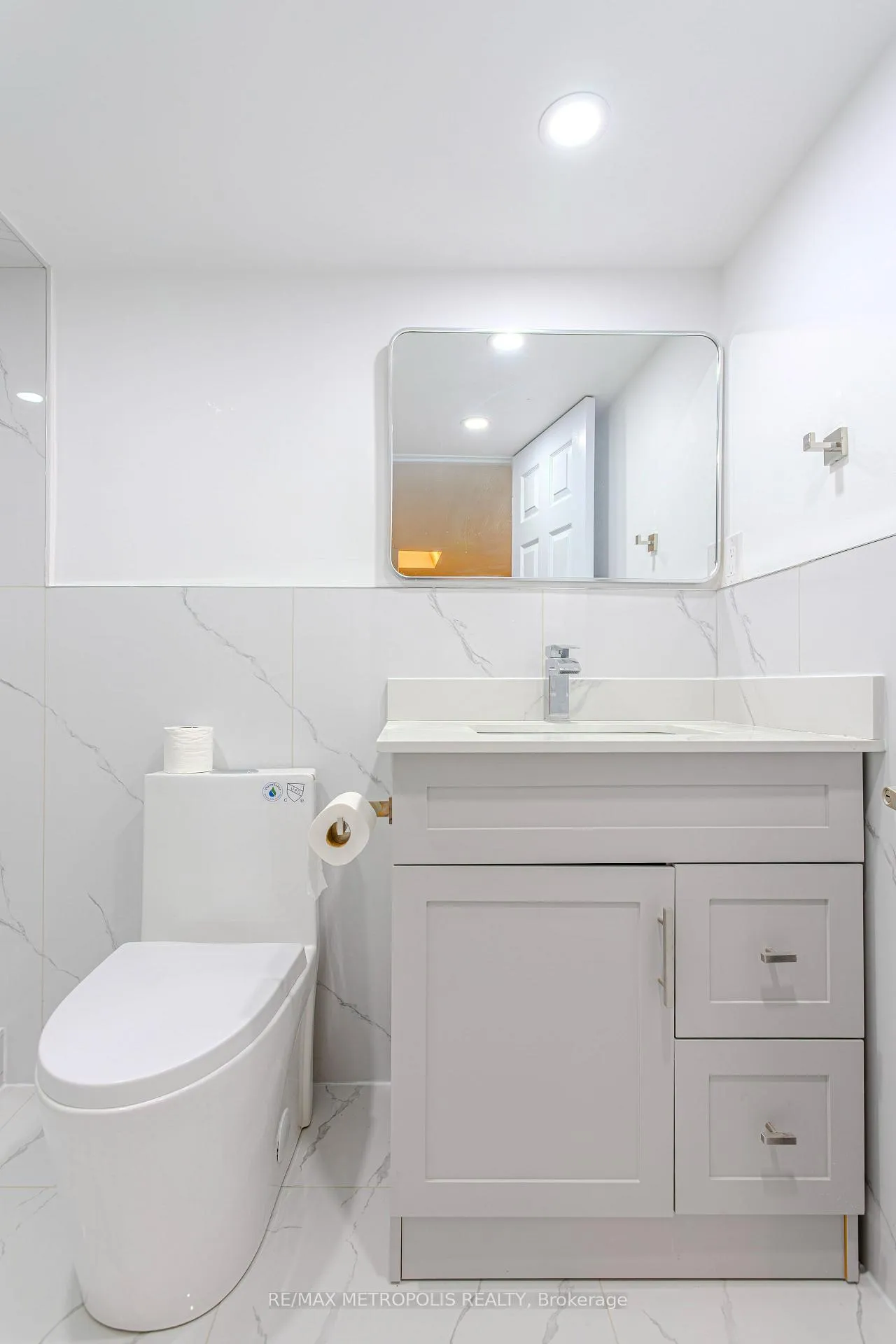 Photo 10 of Unit BSMT, 30 Summerlea Street, Markham, Middlefield — HOMEH