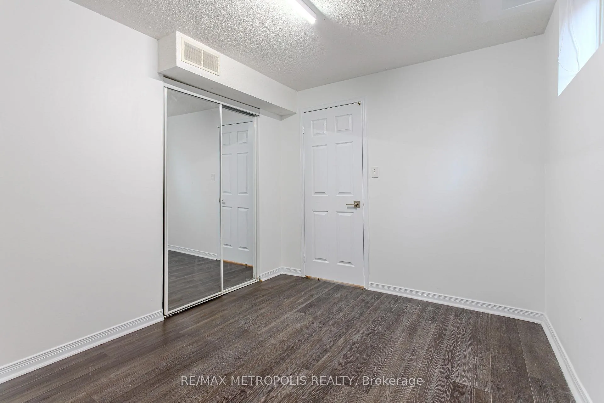 Photo 13 of Unit BSMT, 30 Summerlea Street, Markham, Middlefield — HOMEH