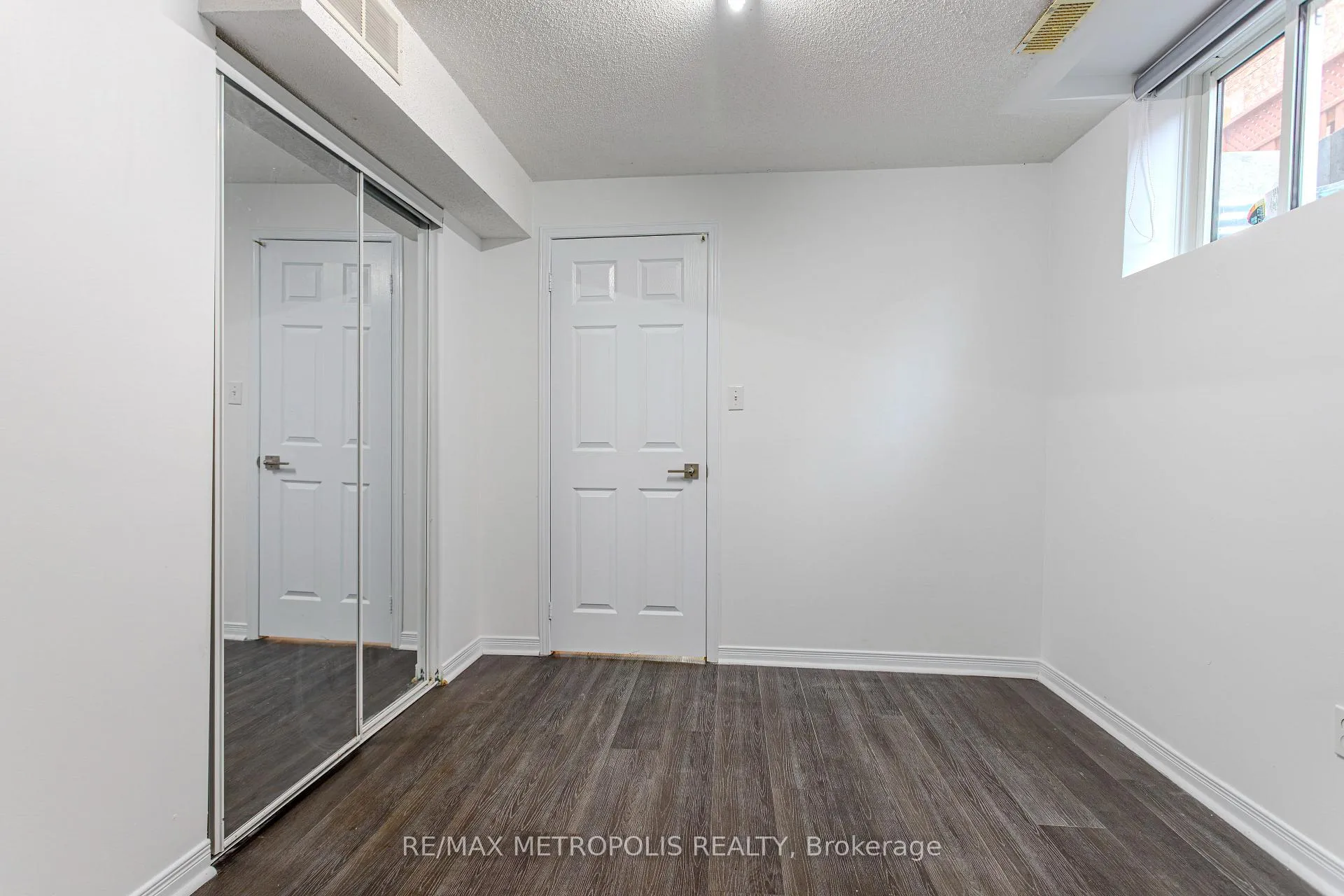 Photo 14 of Unit BSMT, 30 Summerlea Street, Markham, Middlefield — HOMEH