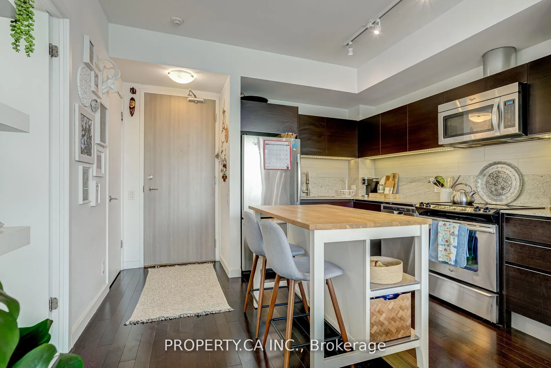 Photo 2 of Unit 2703, 390 Cherry Street, Toronto, Waterfront Communities — HOMEH