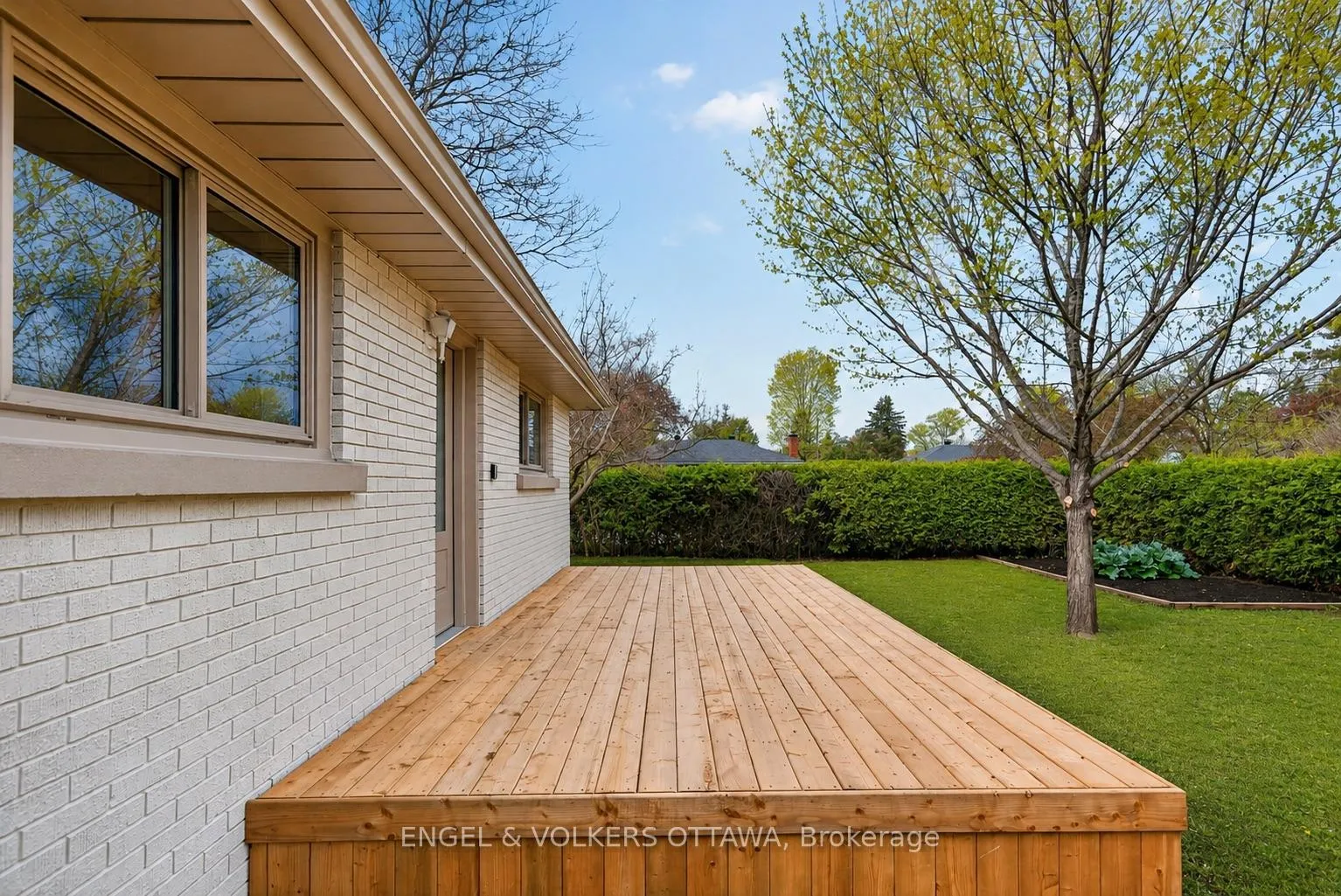 Photo 32 of 24 Roundhay Drive, Ottawa, Manordale — HOMEH