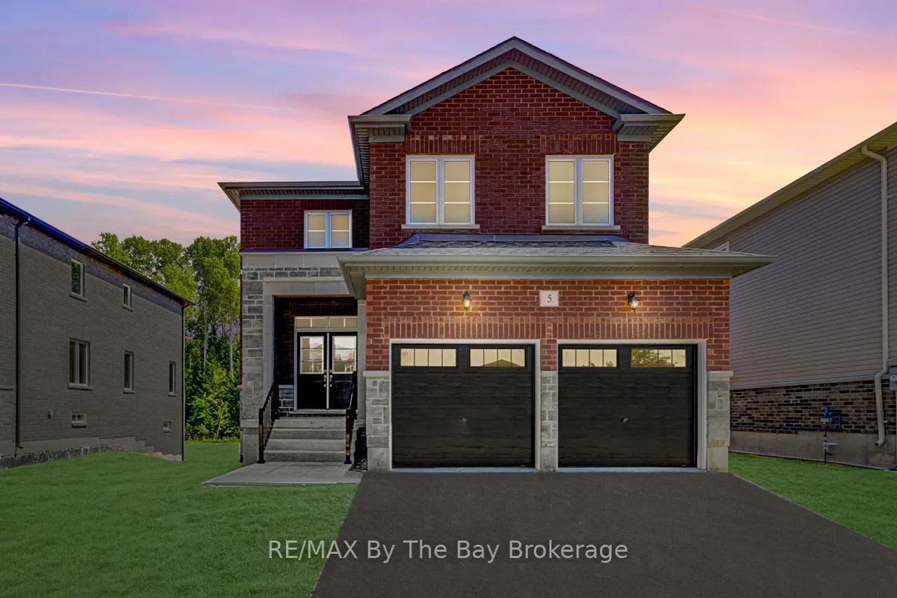 Photo 2 of 5 Misty Ridge Road, Wasaga Beach — HOMEH