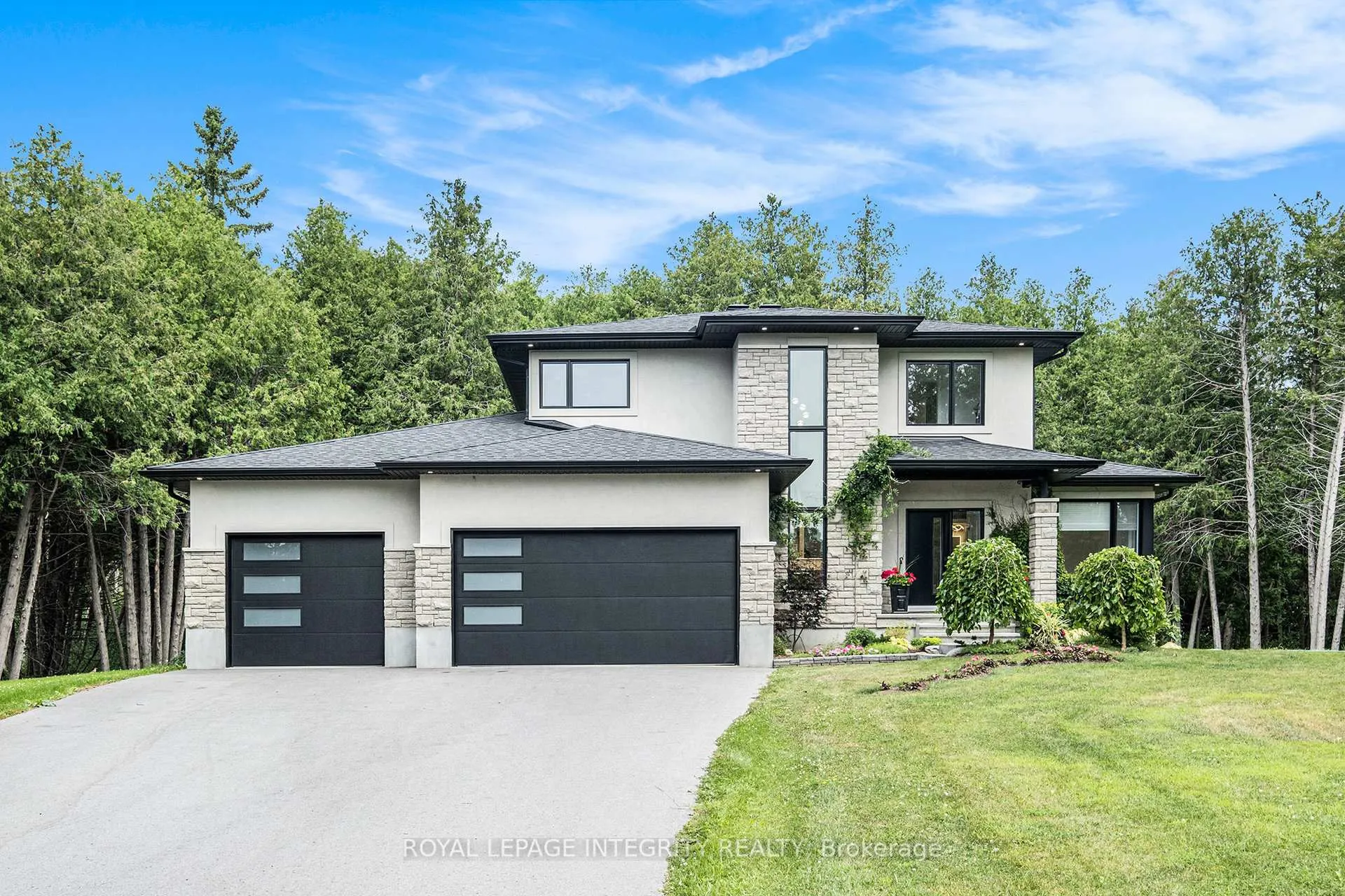 Photo 2 of 309 Ridgemont Drive, Beckwith, Beckwith Twp — HOMEH