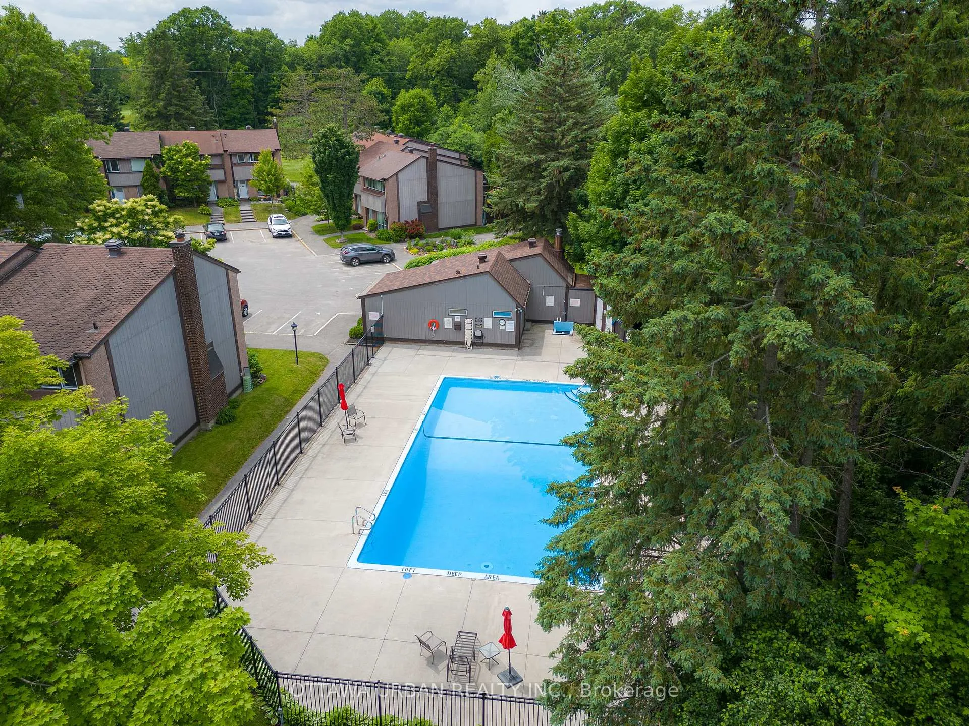 Photo 10 of 46 Reaney Court, Ottawa, Kanata - Beaverbrook — HOMEH