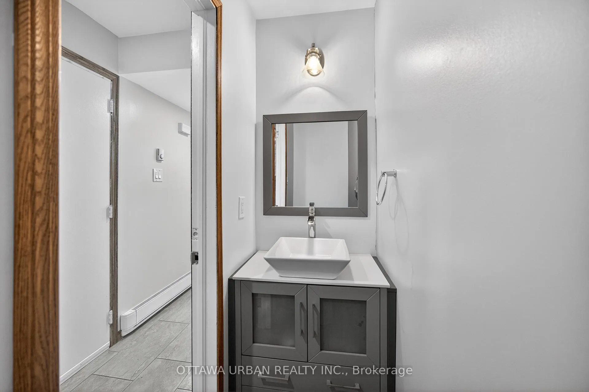 Photo 13 of 46 Reaney Court, Ottawa, Kanata - Beaverbrook — HOMEH