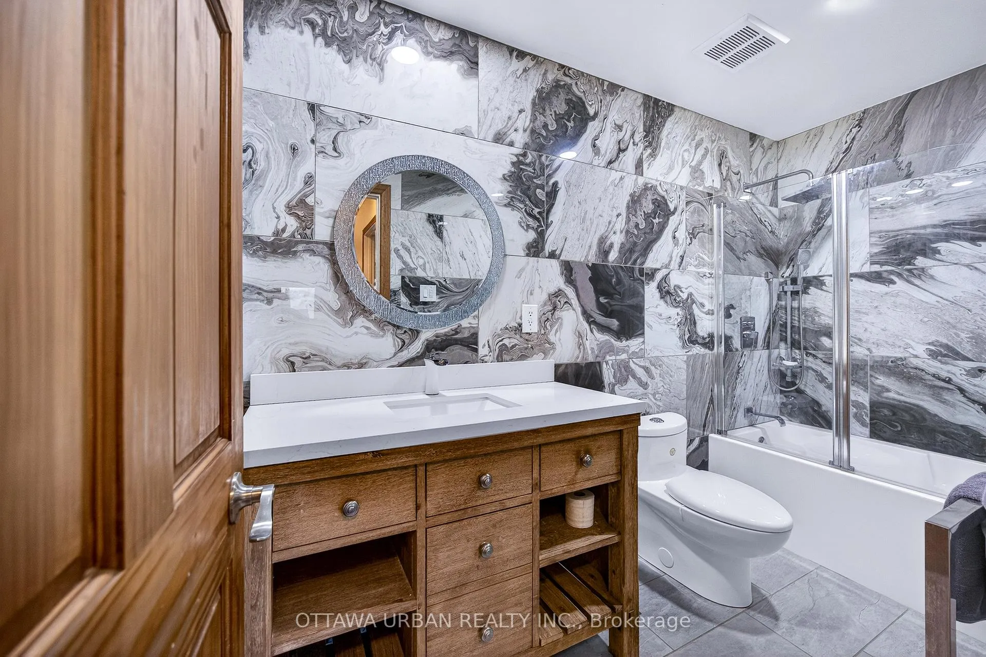 Photo 40 of 46 Reaney Court, Ottawa, Kanata - Beaverbrook — HOMEH