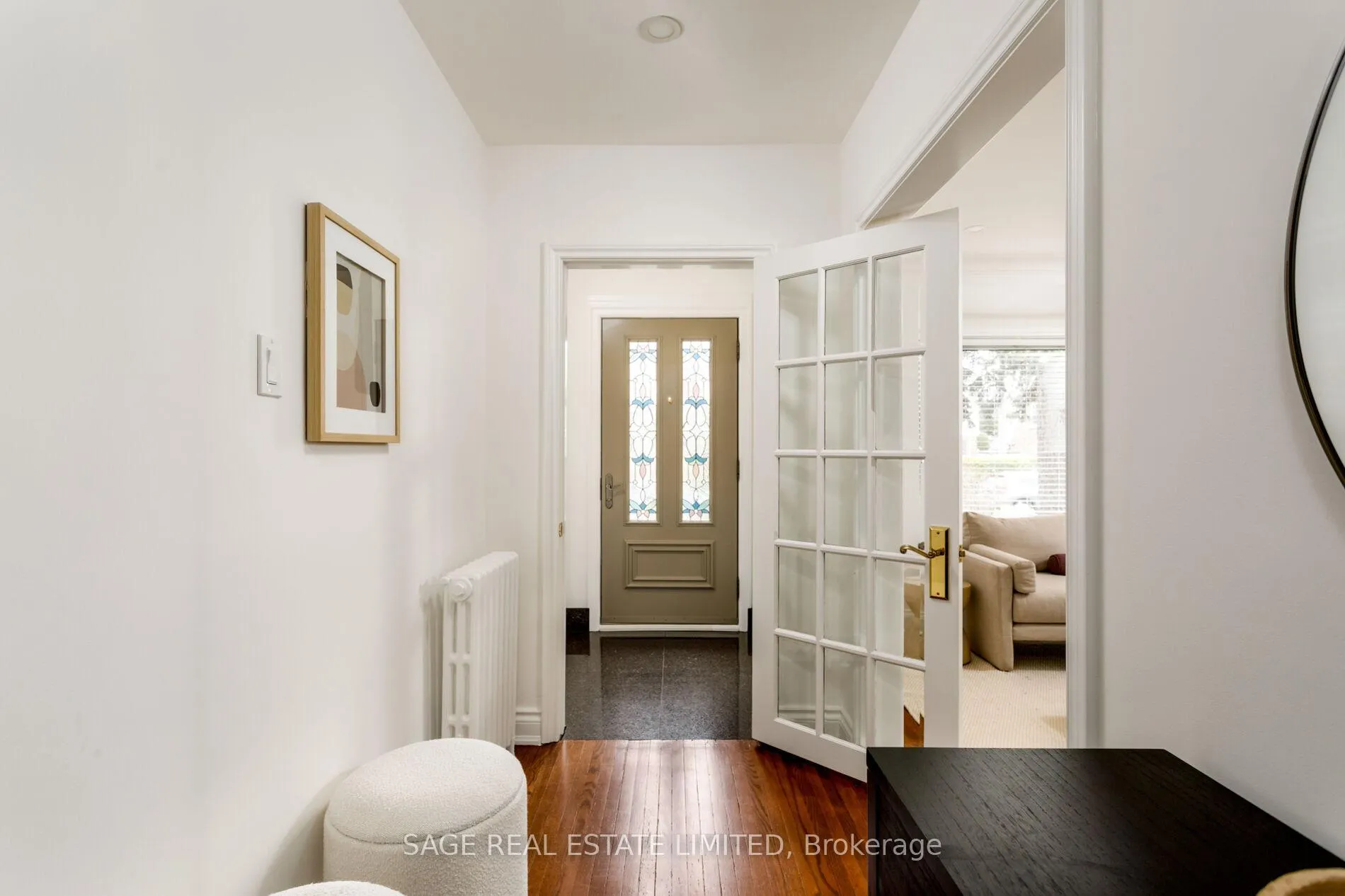 Photo 3 of 25 Cliveden Avenue, Etobicoke, Stonegate-Queensway — HOMEH
