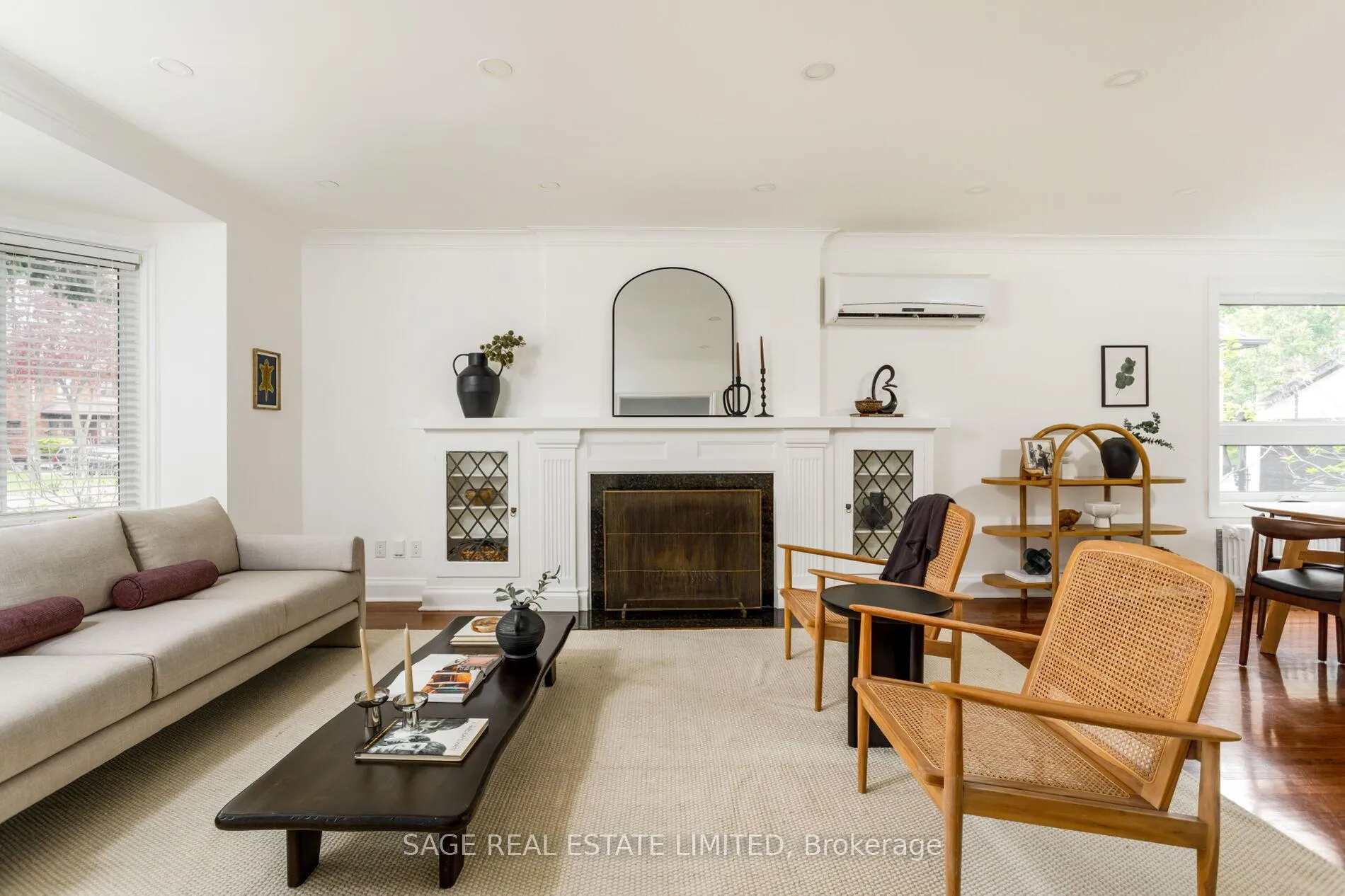 Photo 5 of 25 Cliveden Avenue, Etobicoke, Stonegate-Queensway — HOMEH