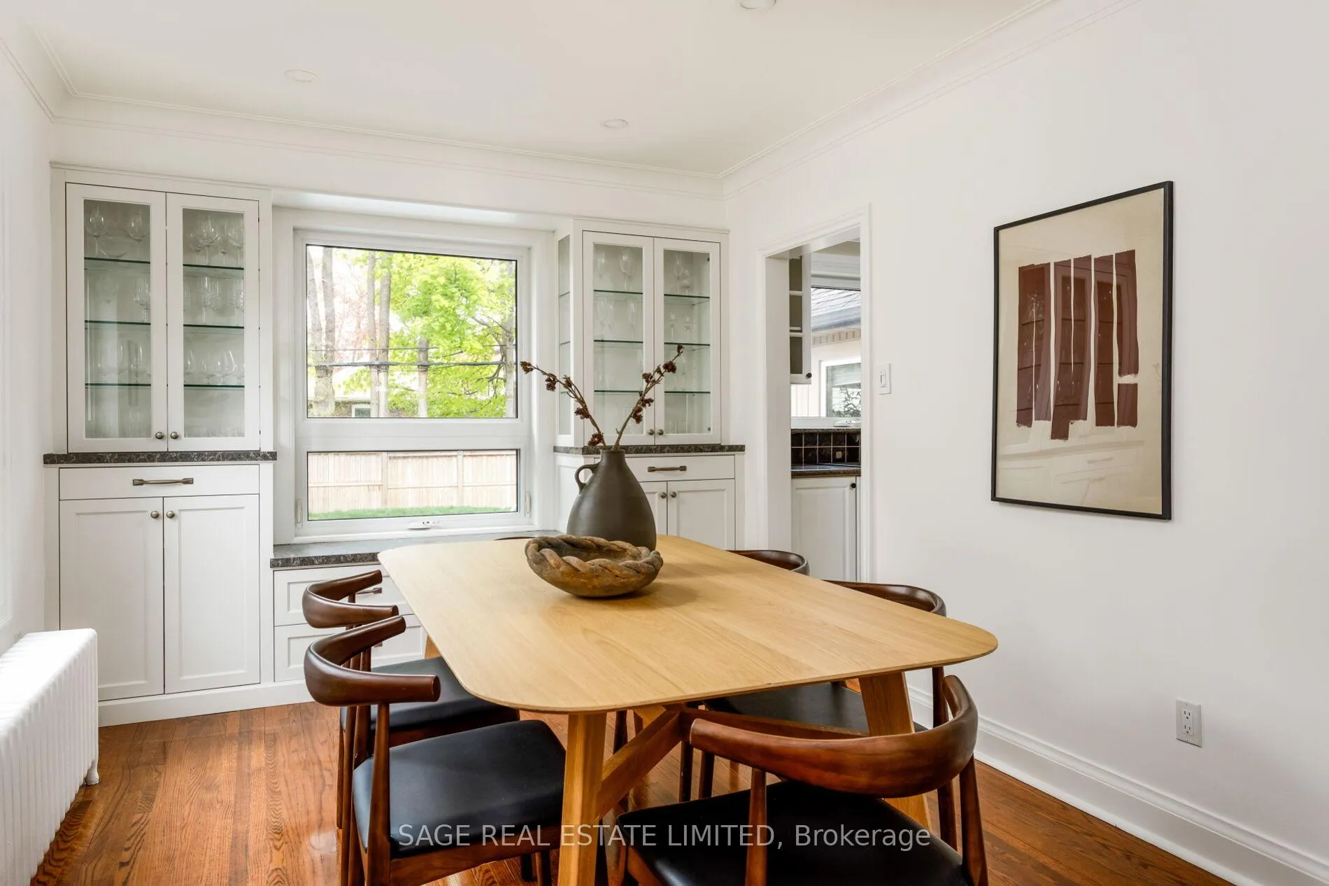 Photo 11 of 25 Cliveden Avenue, Etobicoke, Stonegate-Queensway — HOMEH