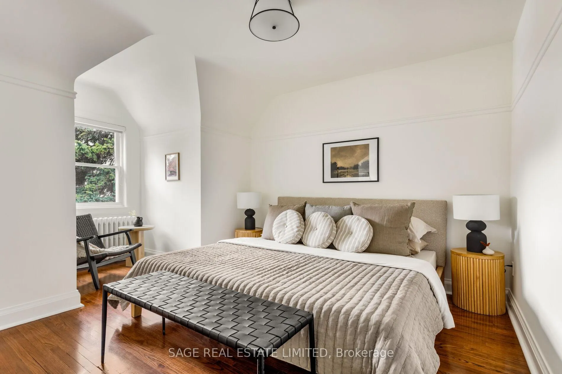 Photo 33 of 25 Cliveden Avenue, Etobicoke, Stonegate-Queensway — HOMEH