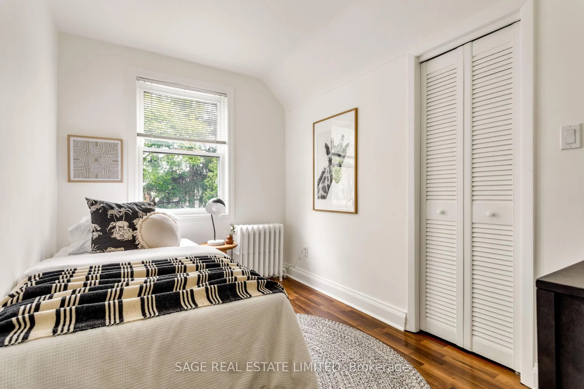 Photo 41 of 25 Cliveden Avenue, Etobicoke, Stonegate-Queensway — HOMEH