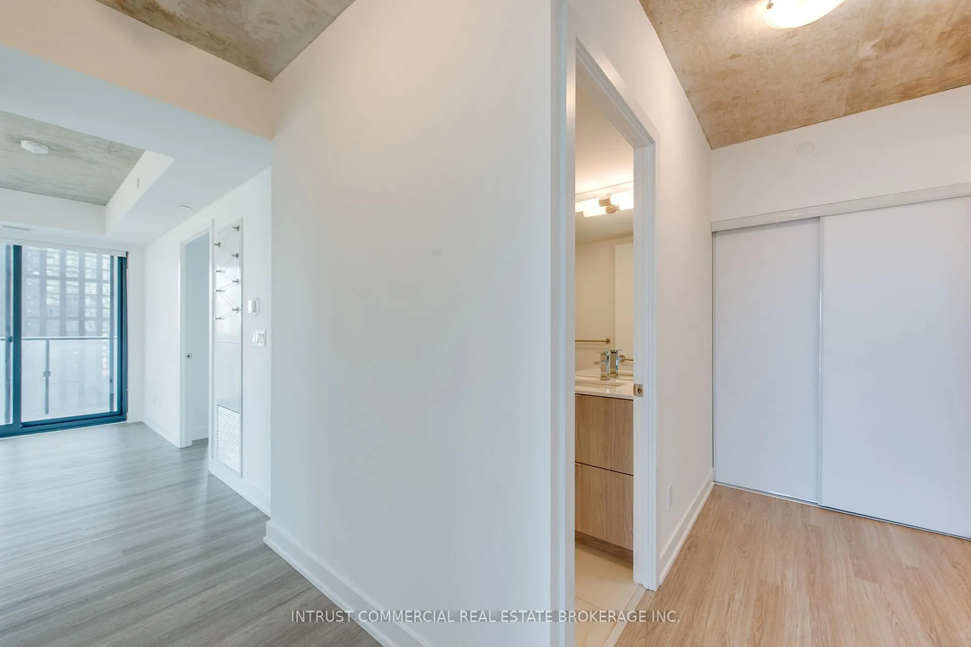 Photo 3 of Unit 1807, 47 Mutual Street, Toronto, Church-Yonge Corridor — HOMEH