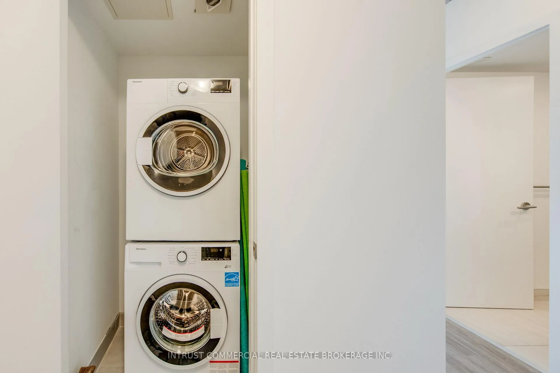Photo 7 of Unit 1807, 47 Mutual Street, Toronto, Church-Yonge Corridor — HOMEH