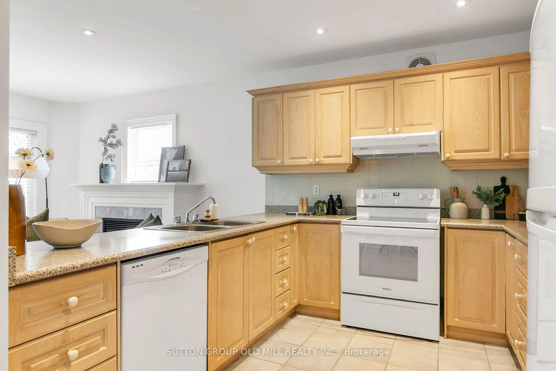 Photo 18 of 267 Windermere Avenue, Toronto, High Park-Swansea — HOMEH