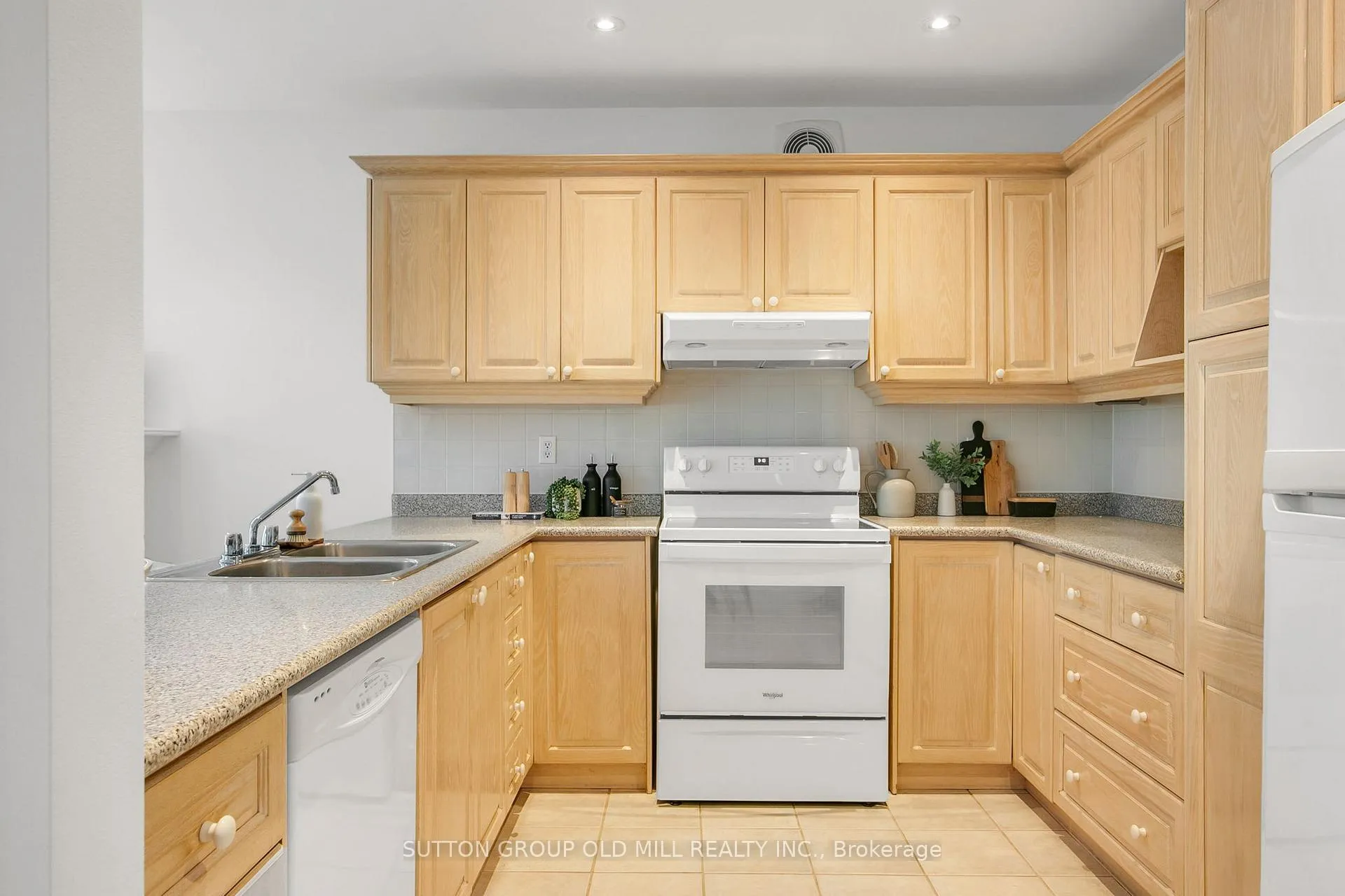 Photo 19 of 267 Windermere Avenue, Toronto, High Park-Swansea — HOMEH