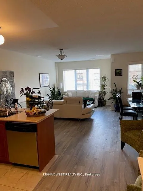 Photo 3 of Unit 211, 9441 Jane Street, Vaughan, Maple — HOMEH