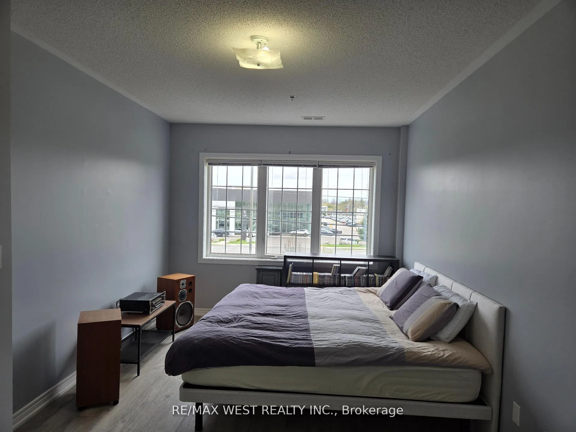 Photo 7 of Unit 211, 9441 Jane Street, Vaughan, Maple — HOMEH