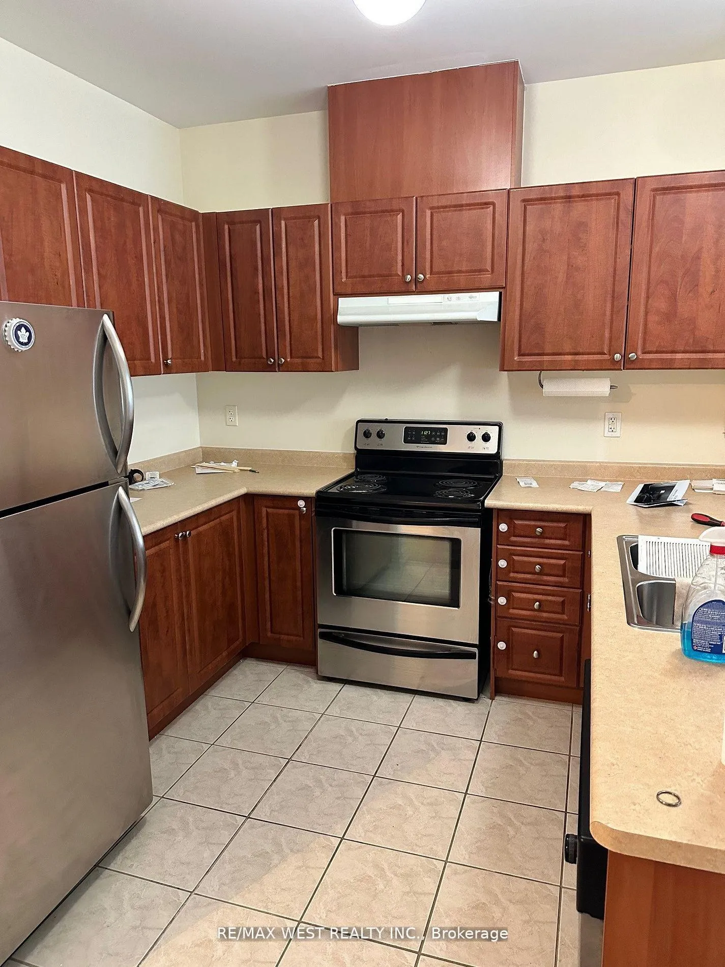 Photo 8 of Unit 211, 9441 Jane Street, Vaughan, Maple — HOMEH