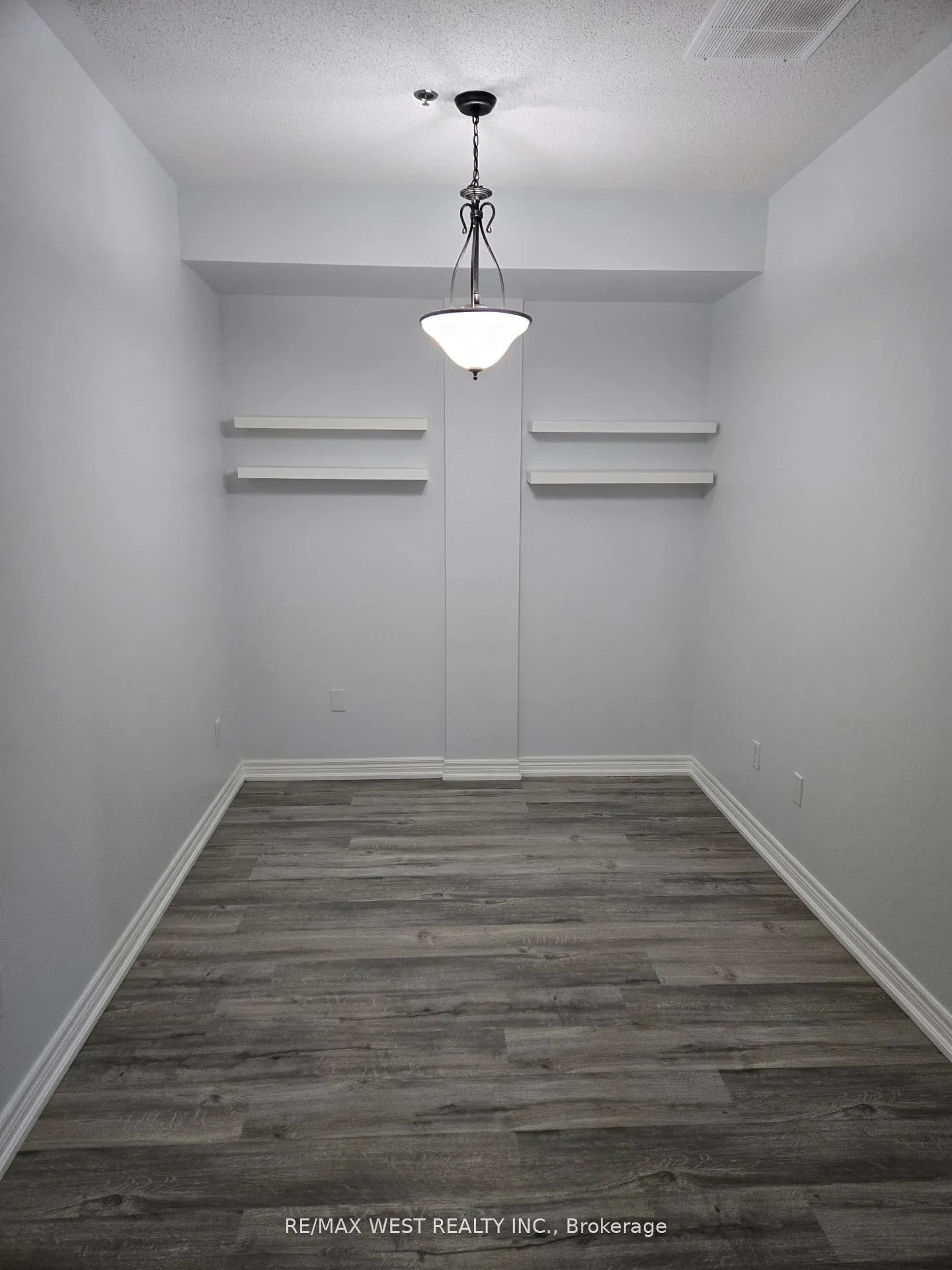 Photo 9 of Unit 211, 9441 Jane Street, Vaughan, Maple — HOMEH