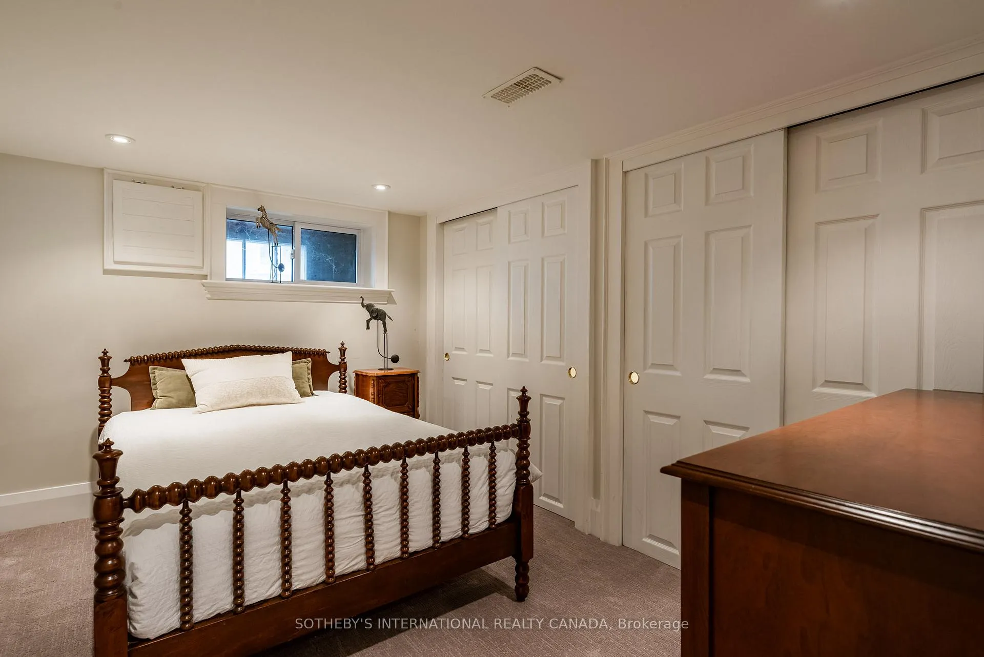 Photo 19 of 77 Catherine Avenue, Aurora, Aurora Village — HOMEH
