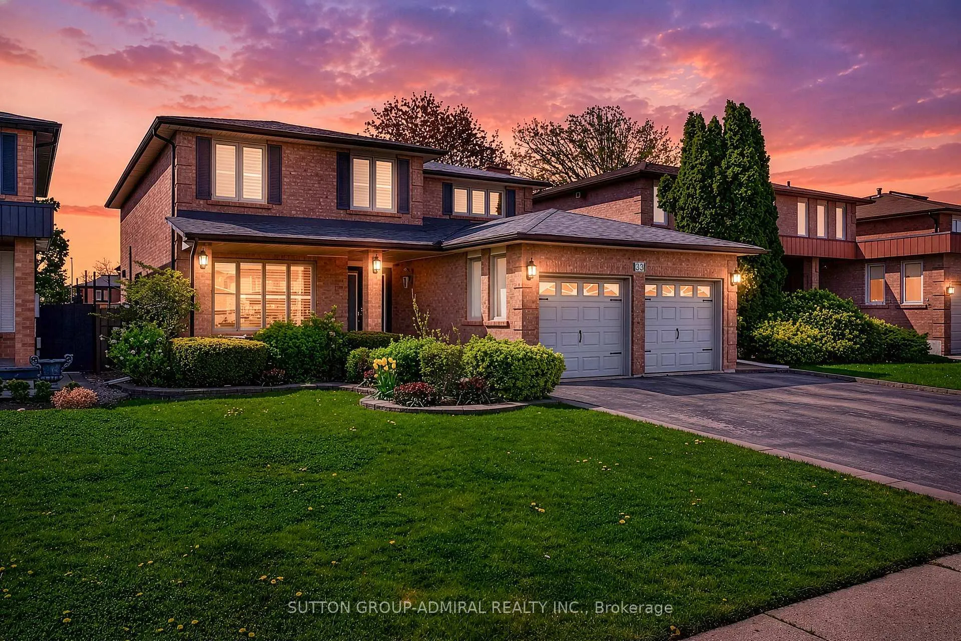 Photo 1 of 33 Triton Avenue, Vaughan, West Woodbridge — HOMEH