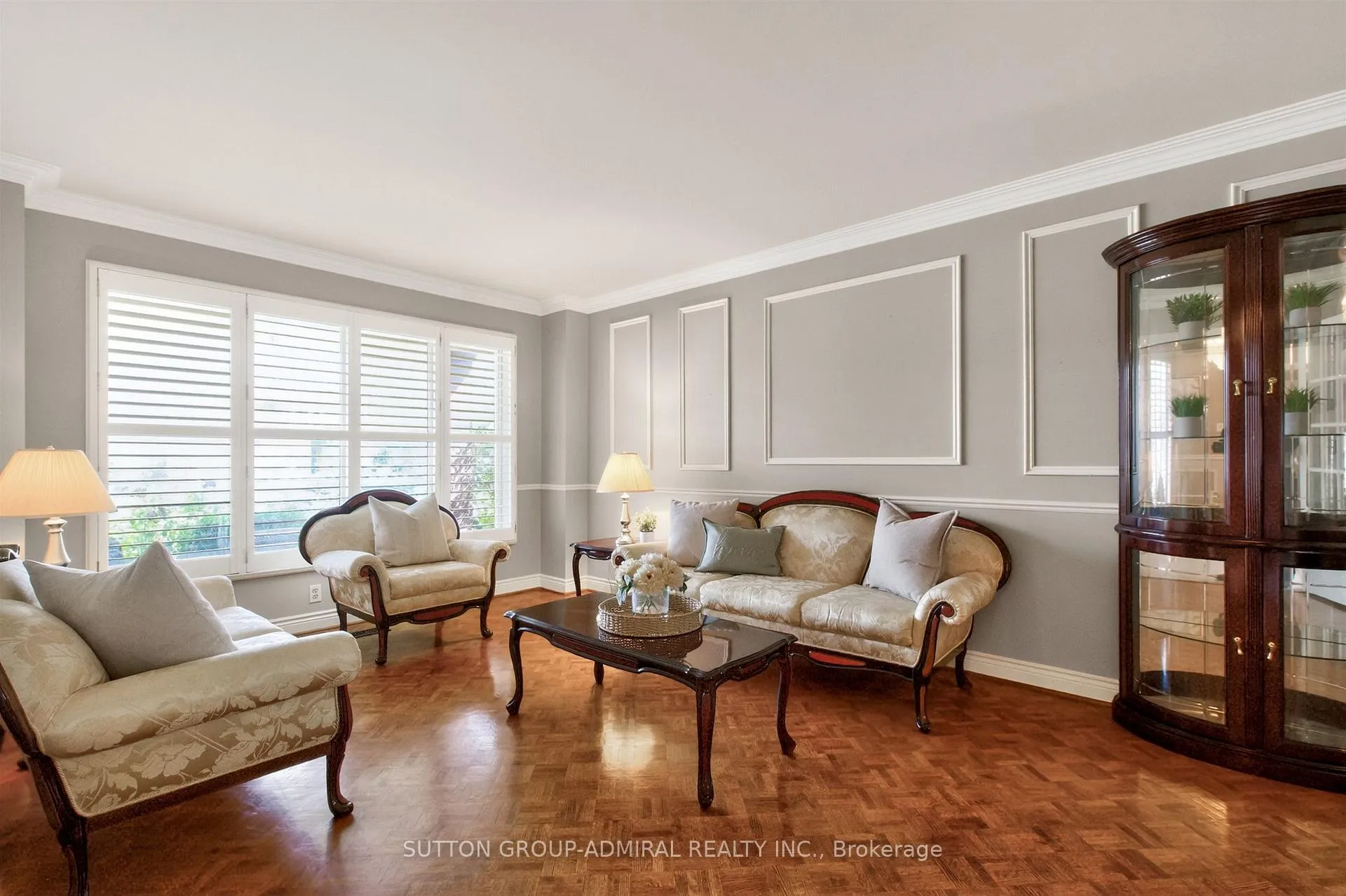 Photo 7 of 33 Triton Avenue, Vaughan, West Woodbridge — HOMEH