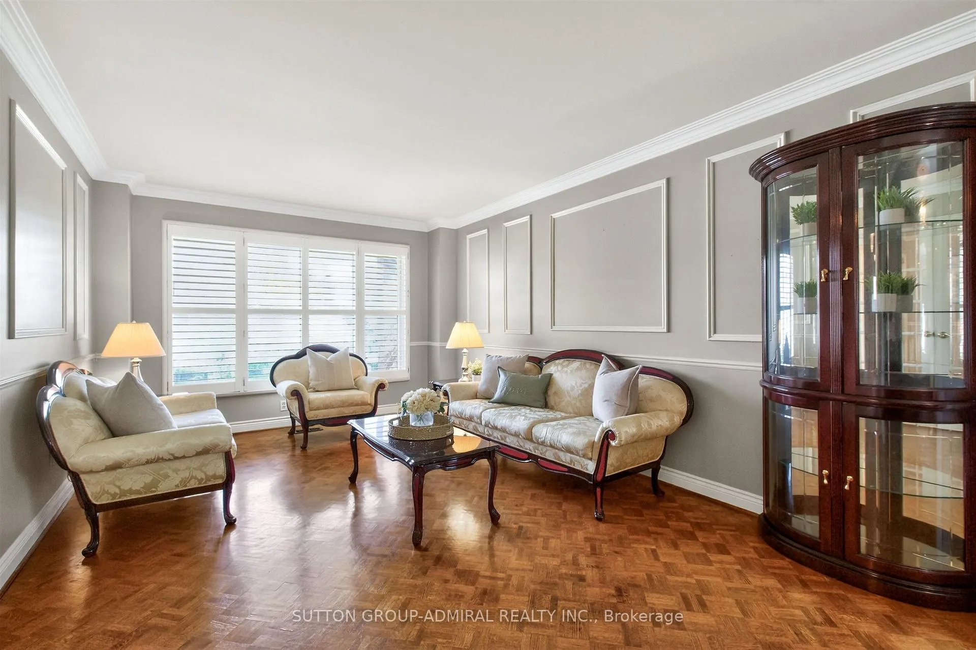 Photo 8 of 33 Triton Avenue, Vaughan, West Woodbridge — HOMEH