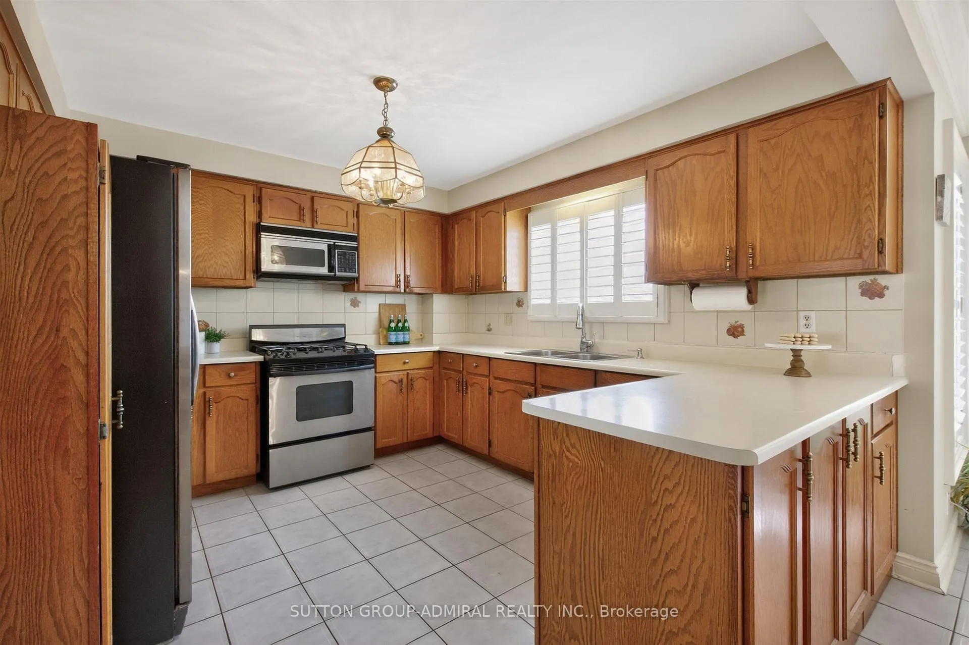 Photo 14 of 33 Triton Avenue, Vaughan, West Woodbridge — HOMEH