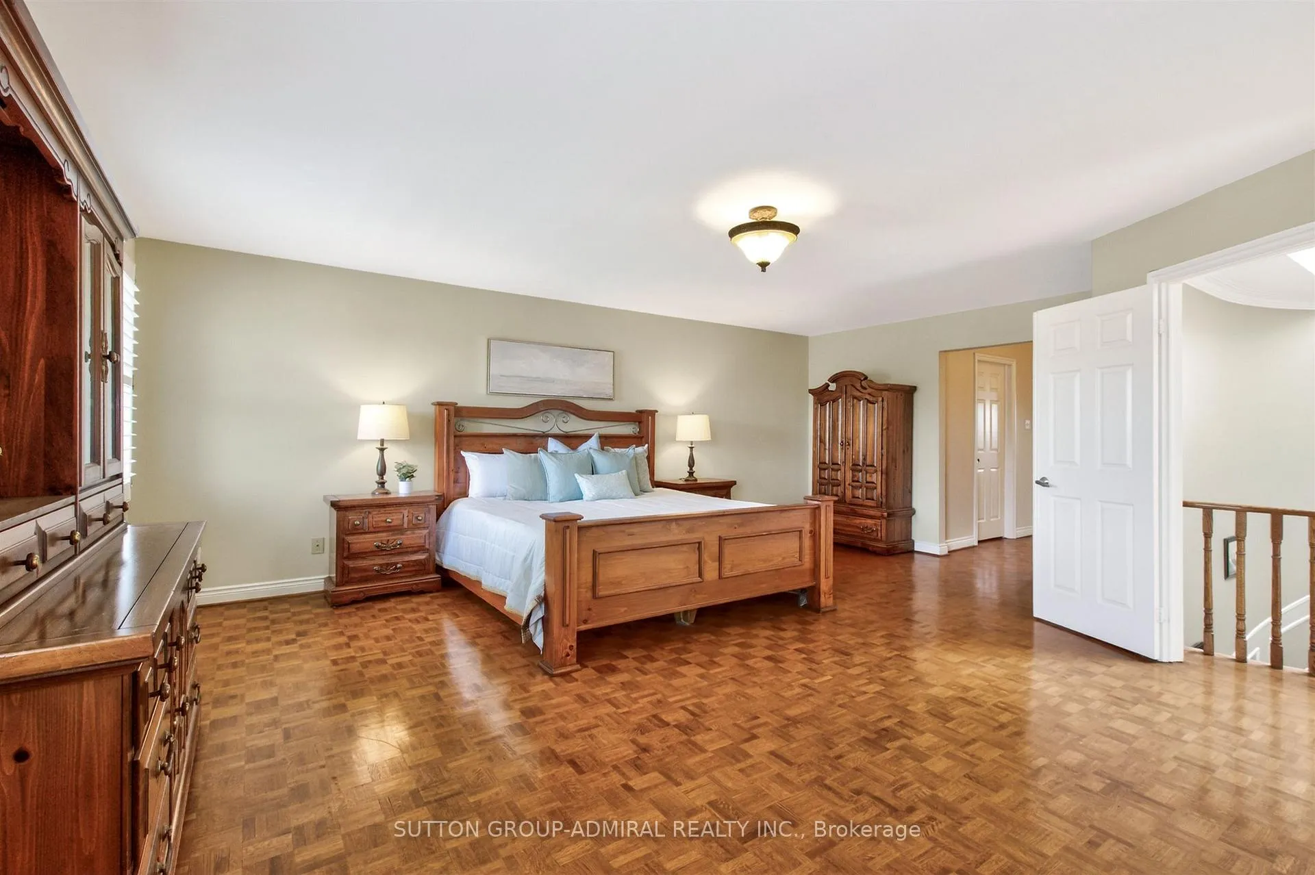 Photo 25 of 33 Triton Avenue, Vaughan, West Woodbridge — HOMEH