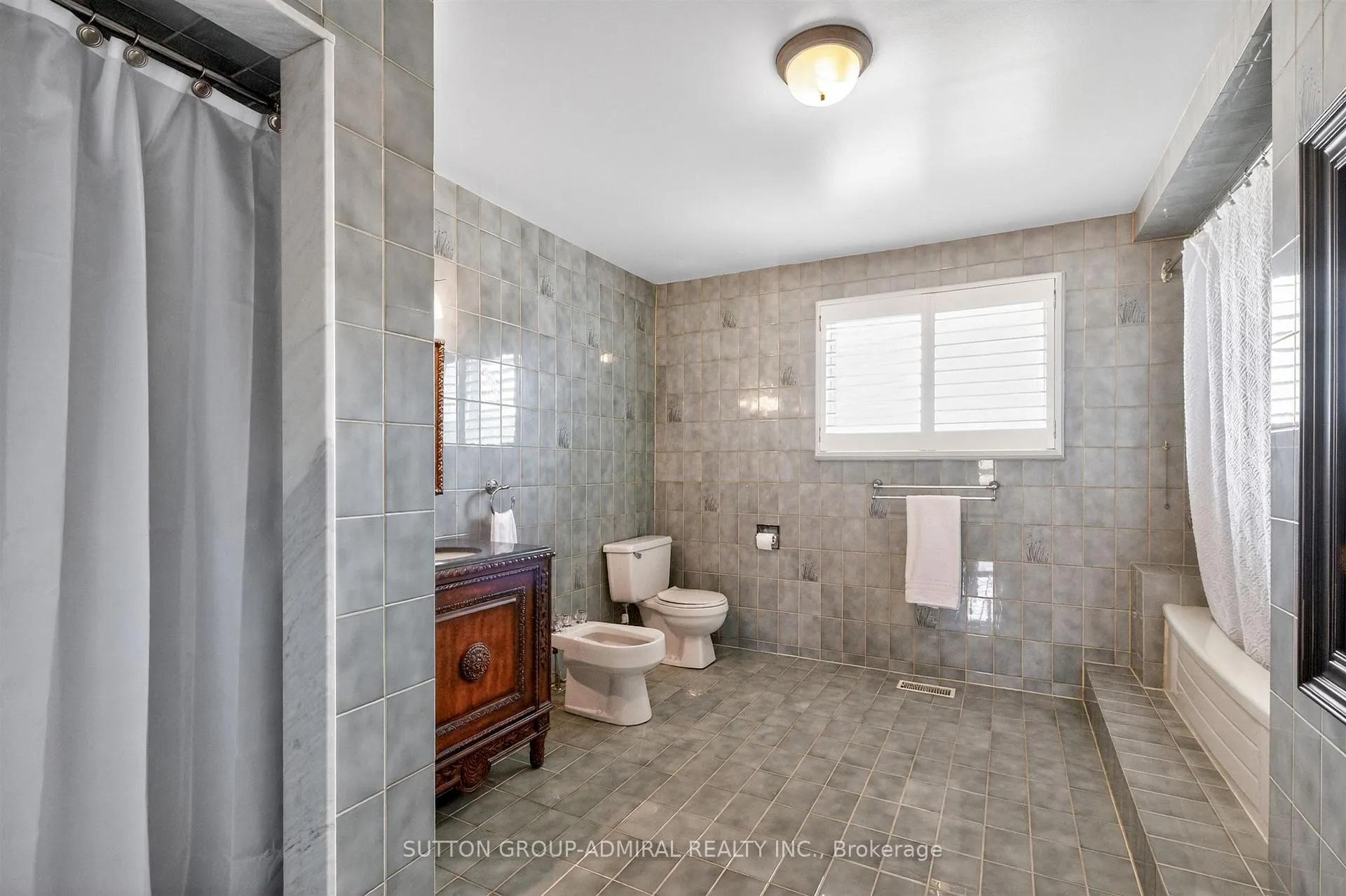 Photo 29 of 33 Triton Avenue, Vaughan, West Woodbridge — HOMEH