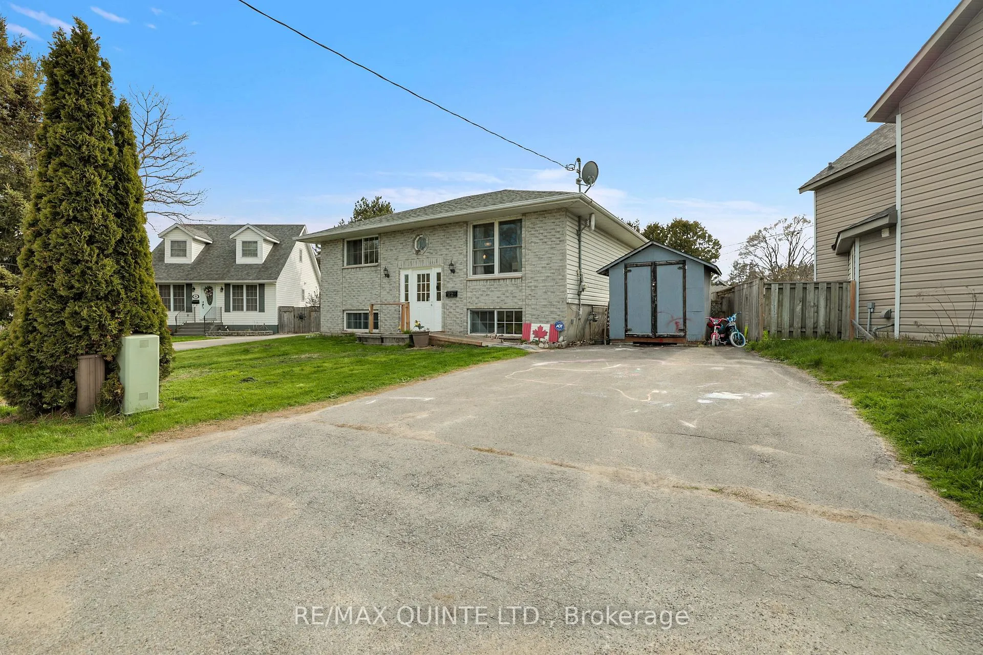Photo 2 of 62 Dufferin Avenue, Quinte West, Trenton Ward — HOMEH