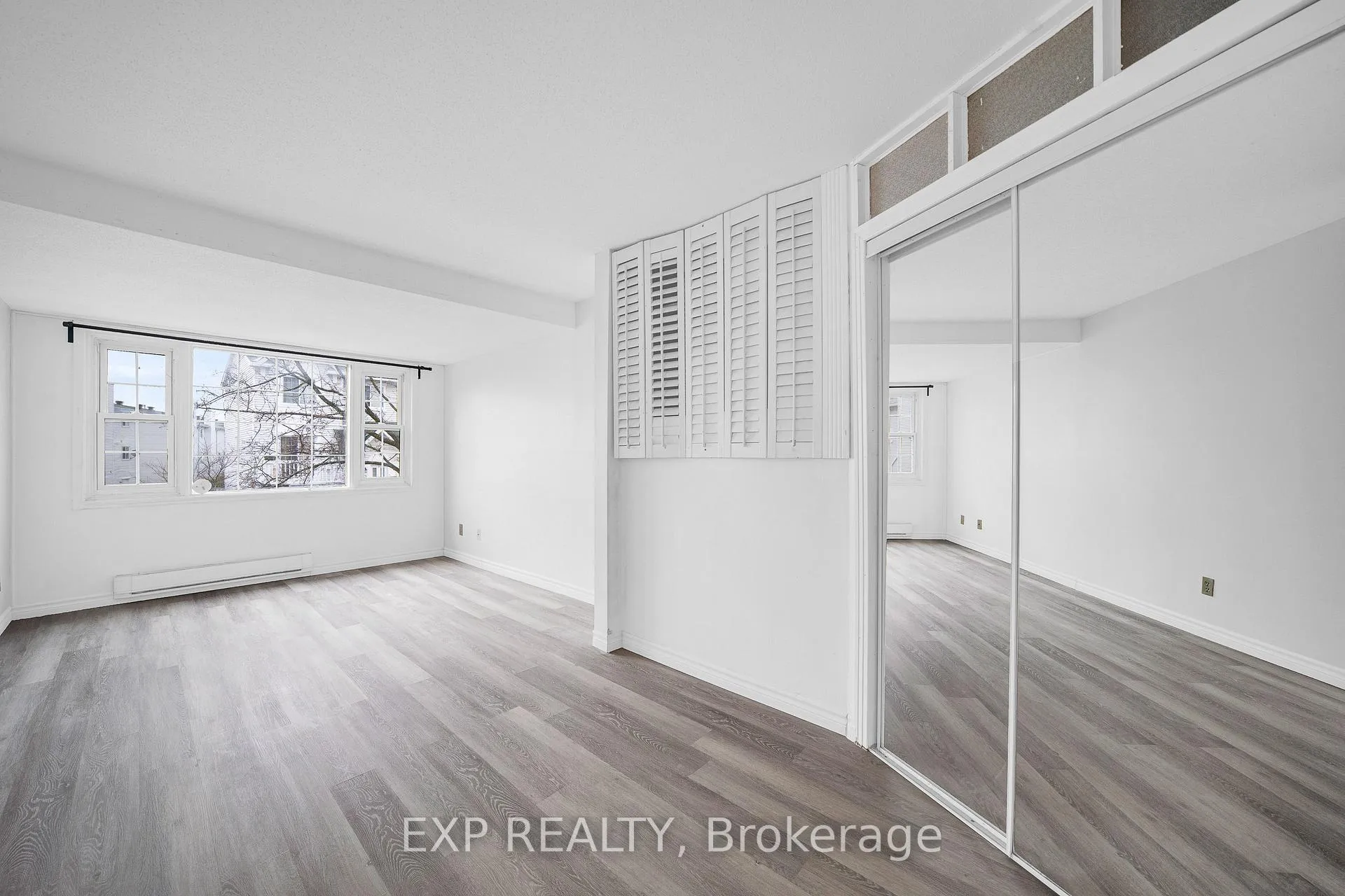 Photo 11 of 98 Castlegreen Private, Ottawa, Hunt Club Park/Greenboro — HOMEH