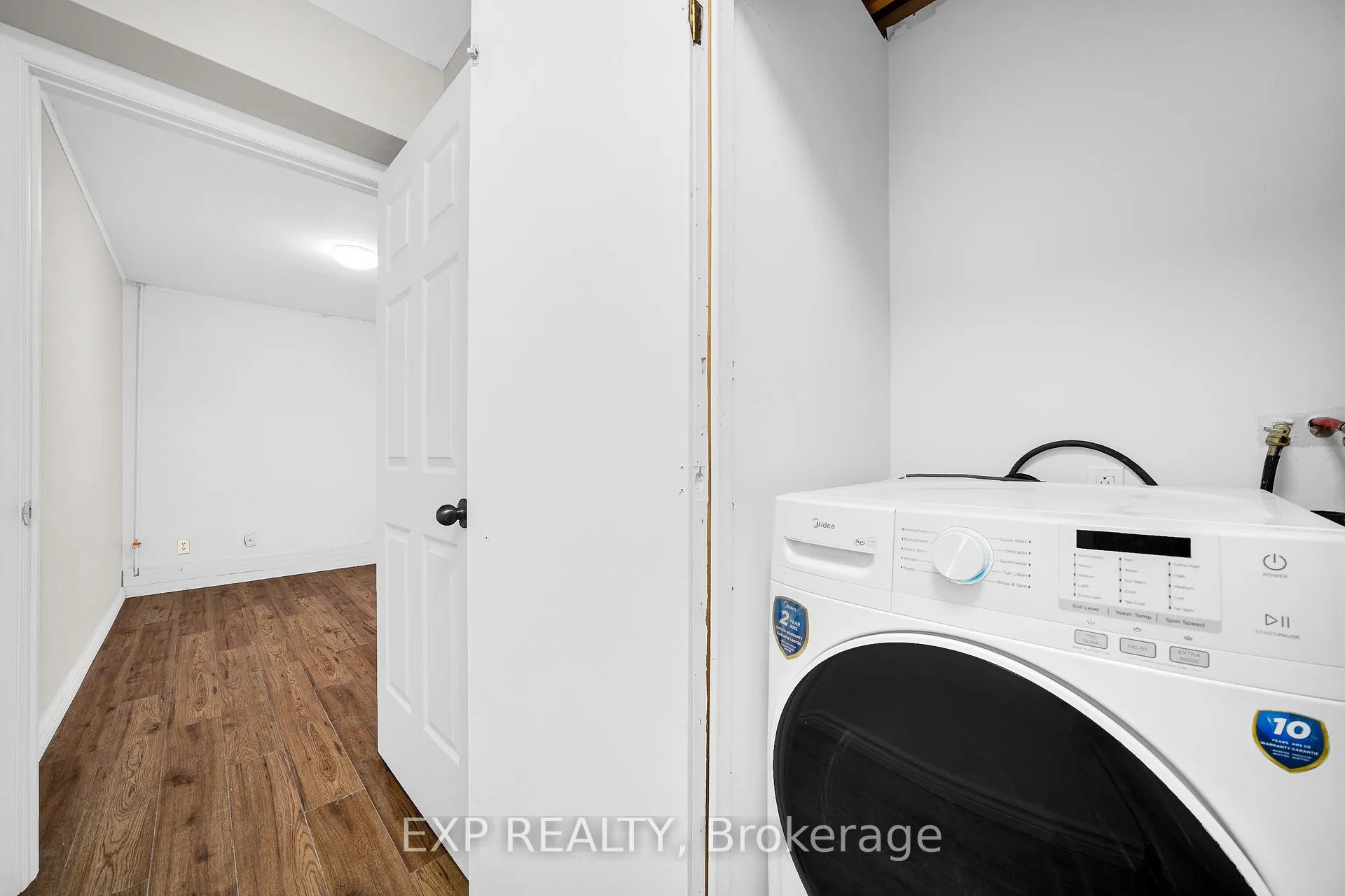 Photo 20 of 98 Castlegreen Private, Ottawa, Hunt Club Park/Greenboro — HOMEH
