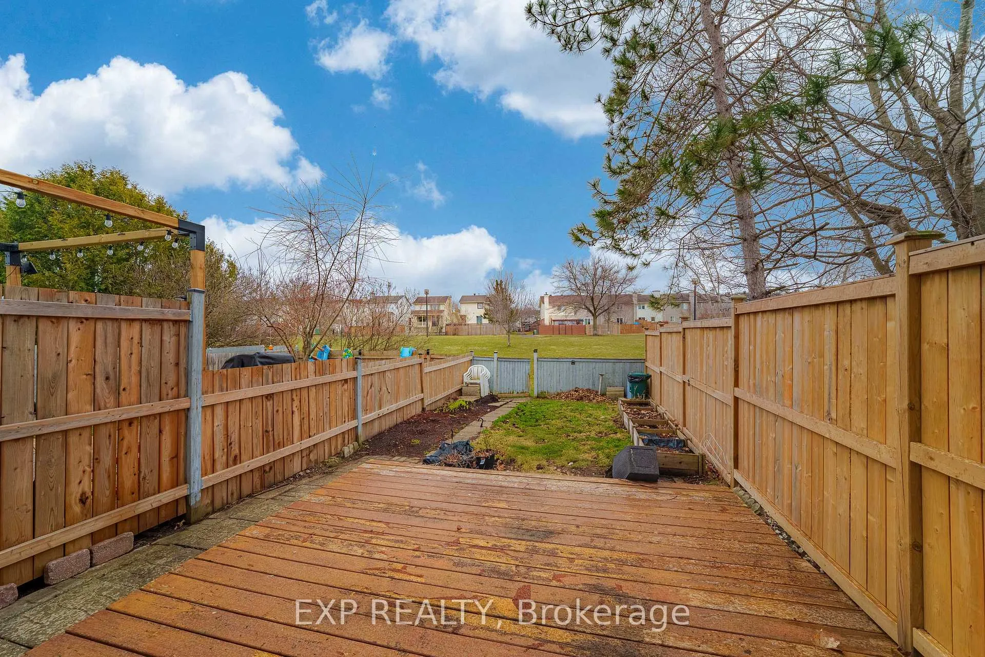 Photo 21 of 98 Castlegreen Private, Ottawa, Hunt Club Park/Greenboro — HOMEH