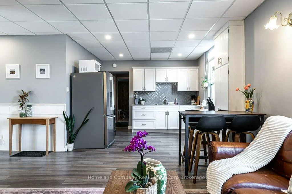 Photo 7 of 74 Quebec Street, West Perth, Mitchell — HOMEH