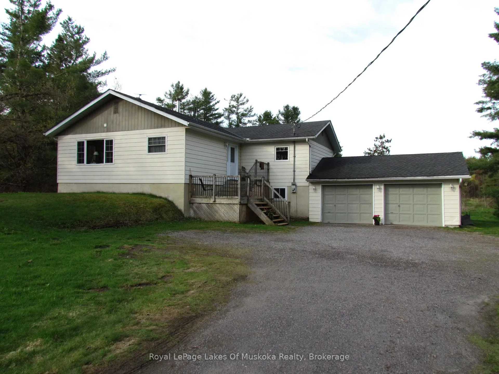 Photo 1 of 1016 Laycox Road, Gravenhurst, Muskoka (S) — HOMEH