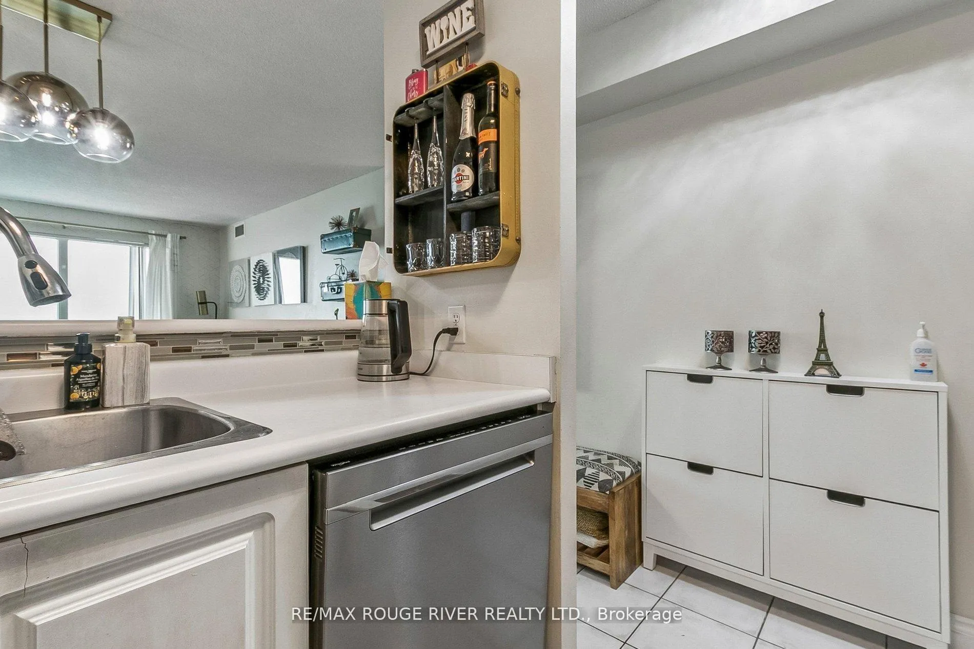 Photo 8 of Unit 1203, 11 Lee Centre Drive, Scarborough, Woburn — HOMEH