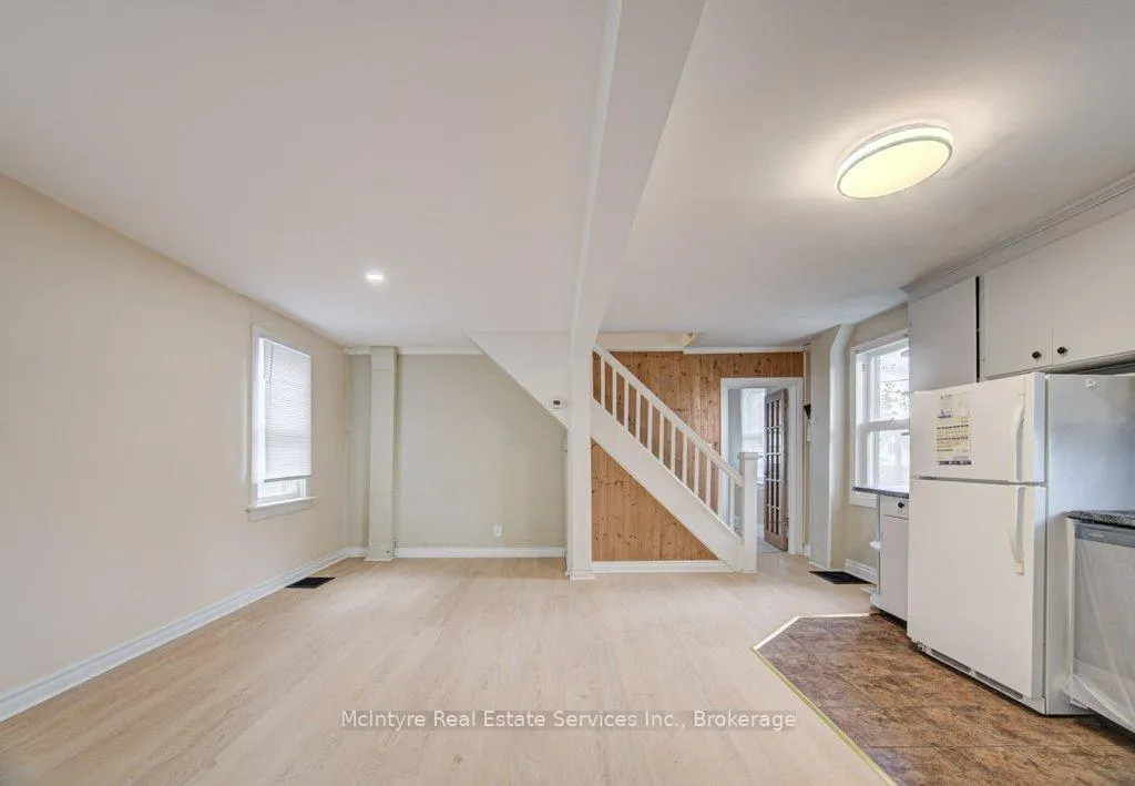 Photo 15 of 59 4th Avenue, Cambridge — HOMEH