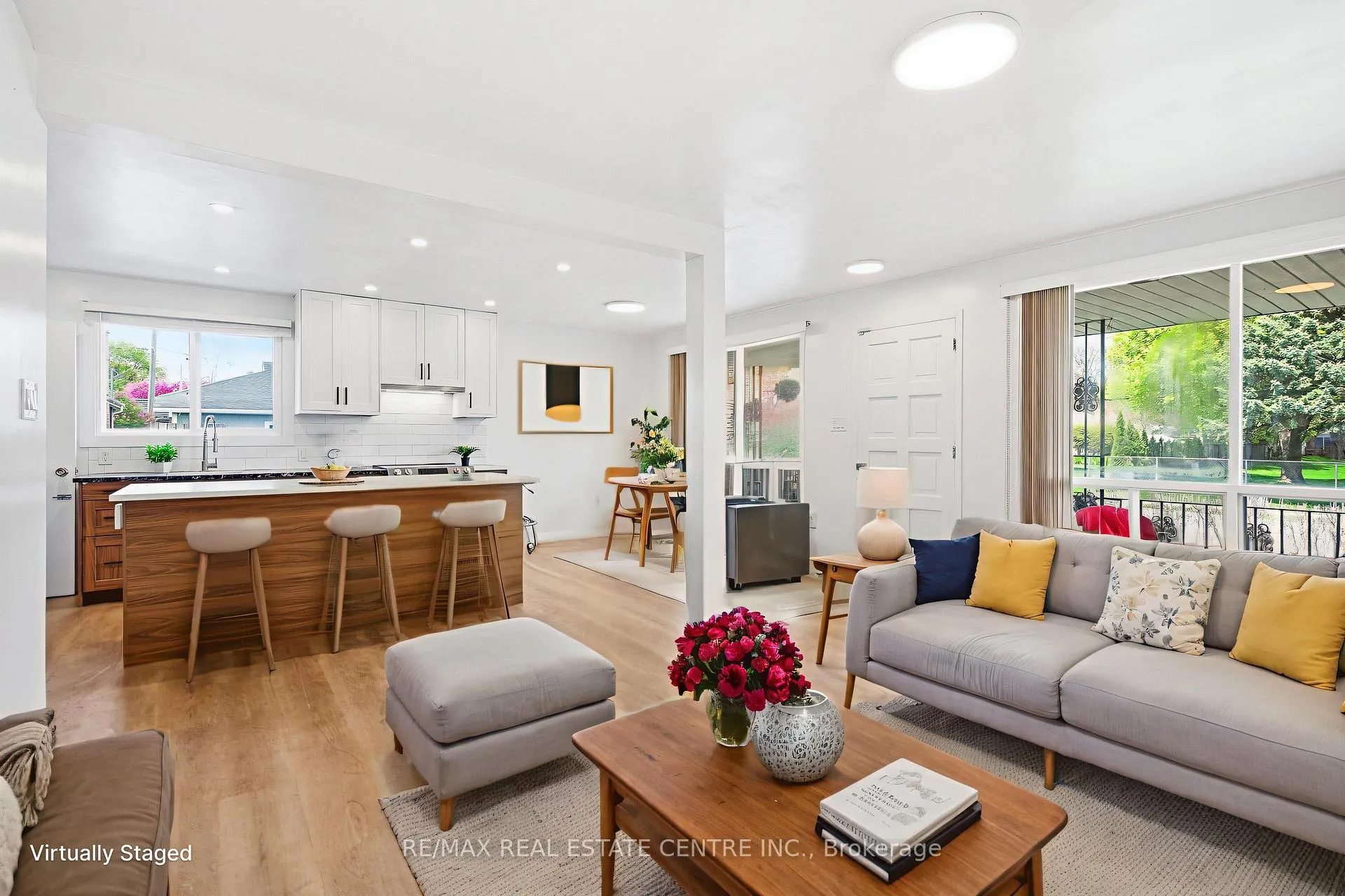 Photo 7 of 211 Ballantyne Avenue, Cambridge, Christopher-Champlain — HOMEH