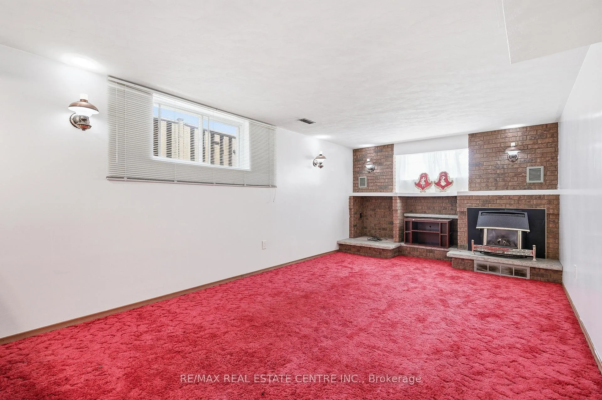 Photo 18 of 211 Ballantyne Avenue, Cambridge, Christopher-Champlain — HOMEH