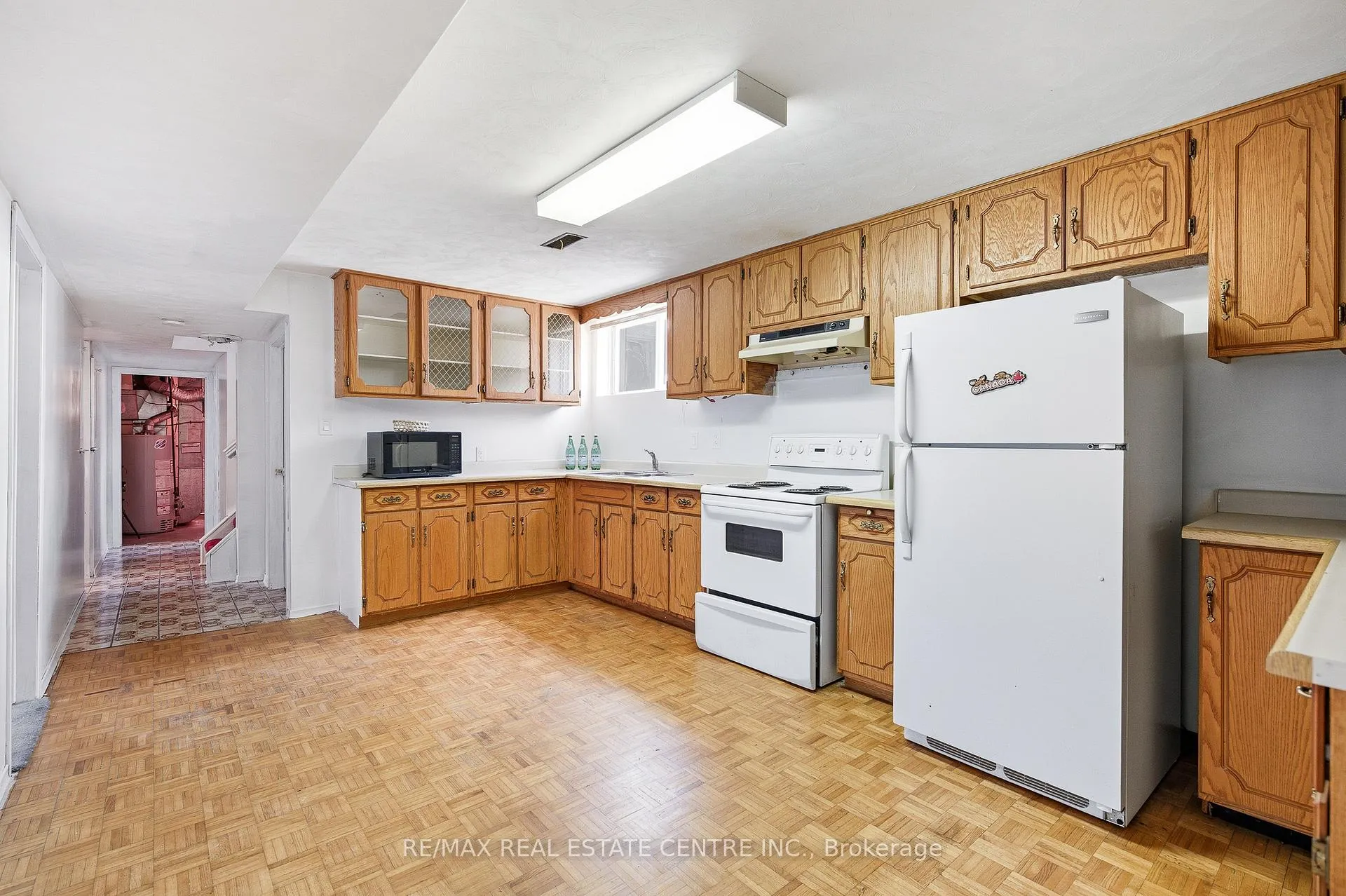 Photo 21 of 211 Ballantyne Avenue, Cambridge, Christopher-Champlain — HOMEH