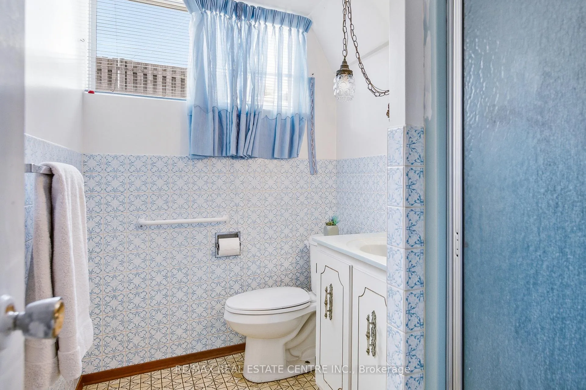 Photo 24 of 211 Ballantyne Avenue, Cambridge, Christopher-Champlain — HOMEH