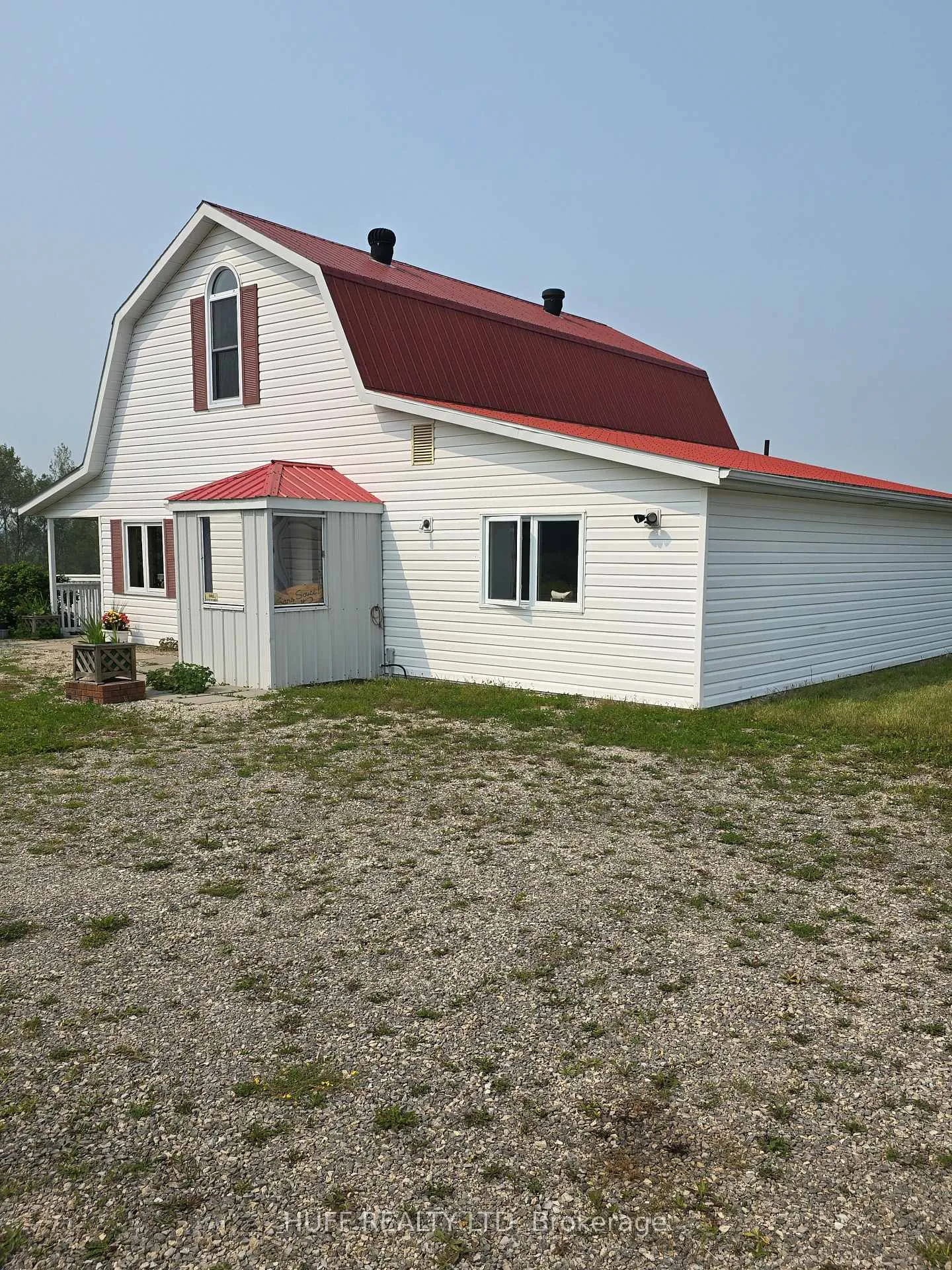 Photo 4 of 166185 Mini-Farm Road, Armstrong, Earlton — HOMEH