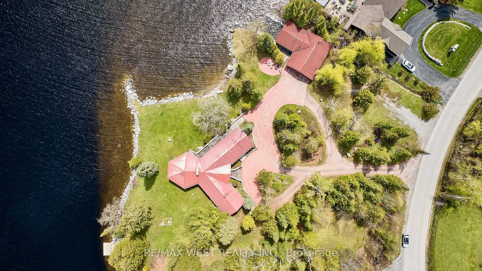 Photo 3 of 557 Riverside Drive, Trent Lakes — HOMEH