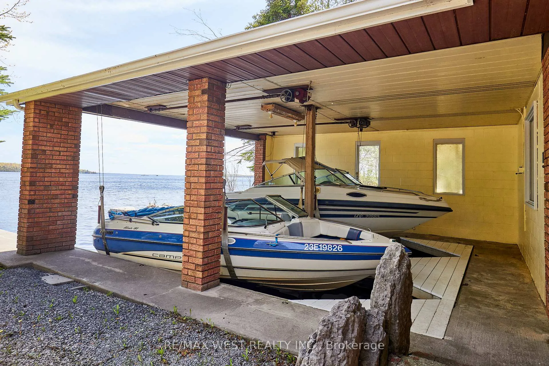 Photo 9 of 557 Riverside Drive, Trent Lakes — HOMEH