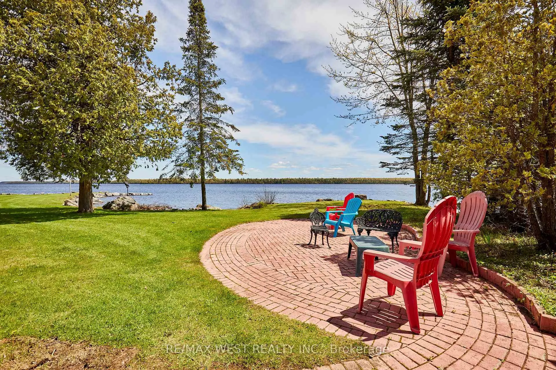 Photo 16 of 557 Riverside Drive, Trent Lakes — HOMEH
