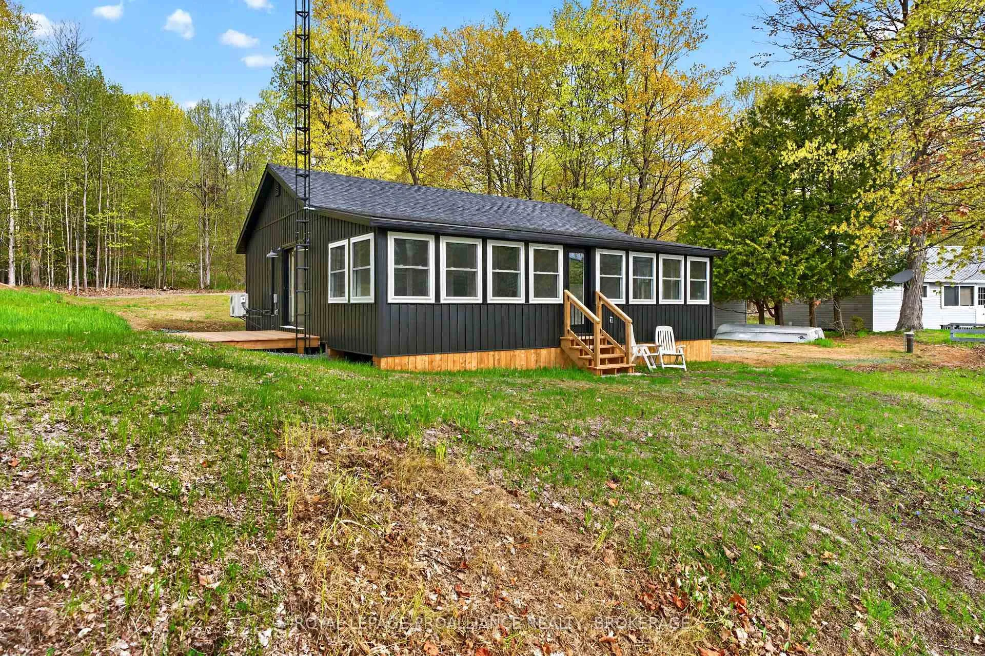 Photo 1 of 5 Blundons Lane, Rideau Lakes, Rideau Lakes (North Crosby) Twp — HOMEH