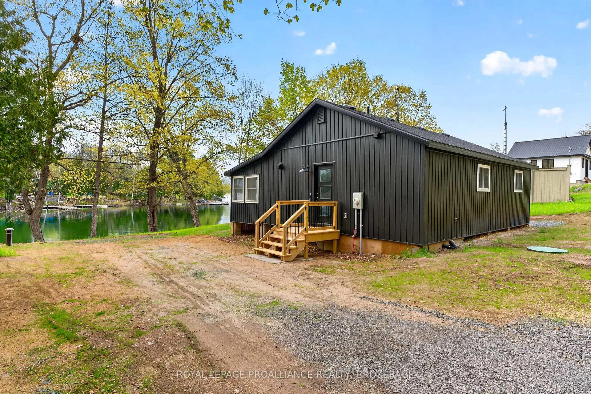 Photo 15 of 5 Blundons Lane, Rideau Lakes, Rideau Lakes (North Crosby) Twp — HOMEH