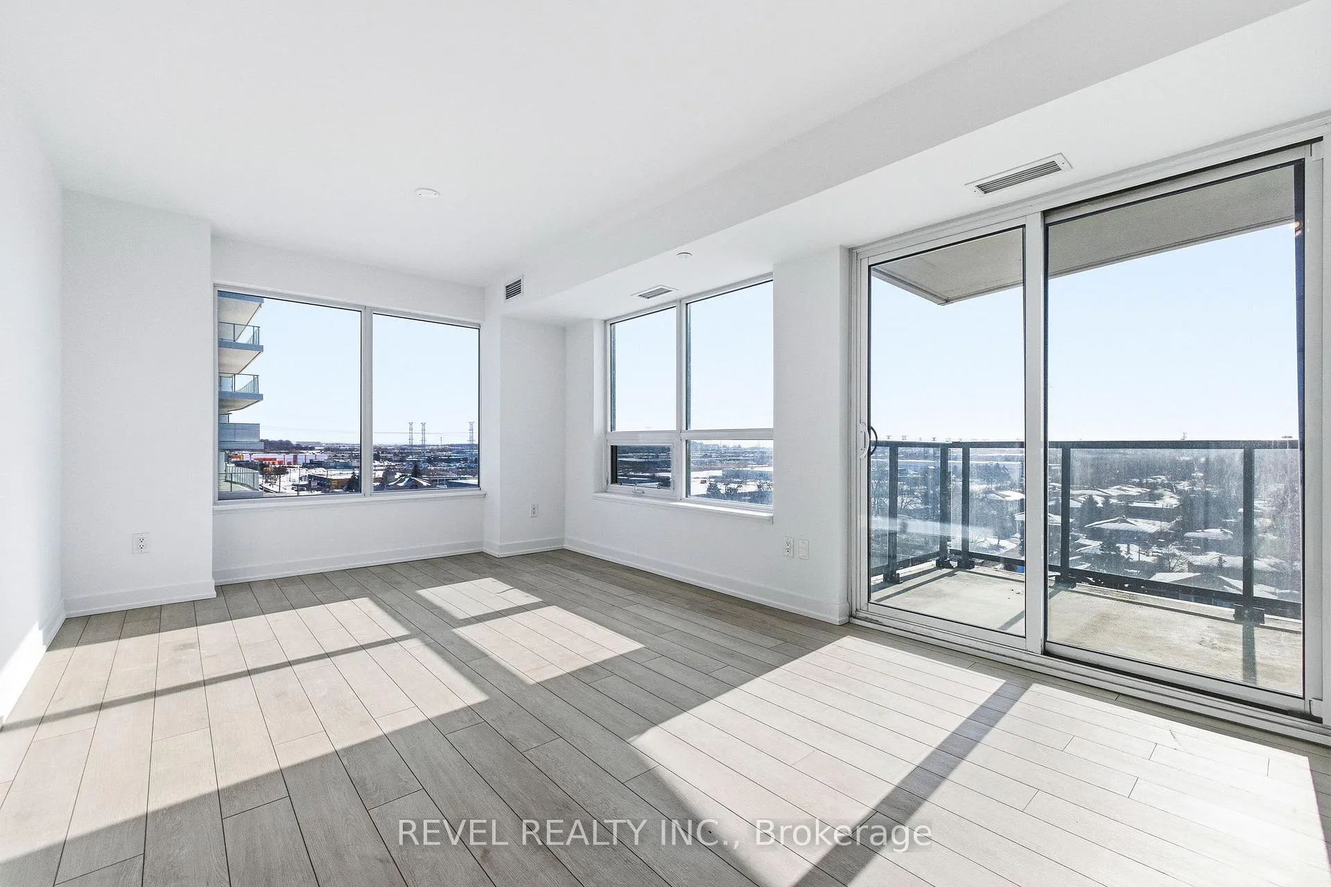 Photo 8 of Unit 912, 1480 Bayly Street, Pickering, Bay Ridges — HOMEH