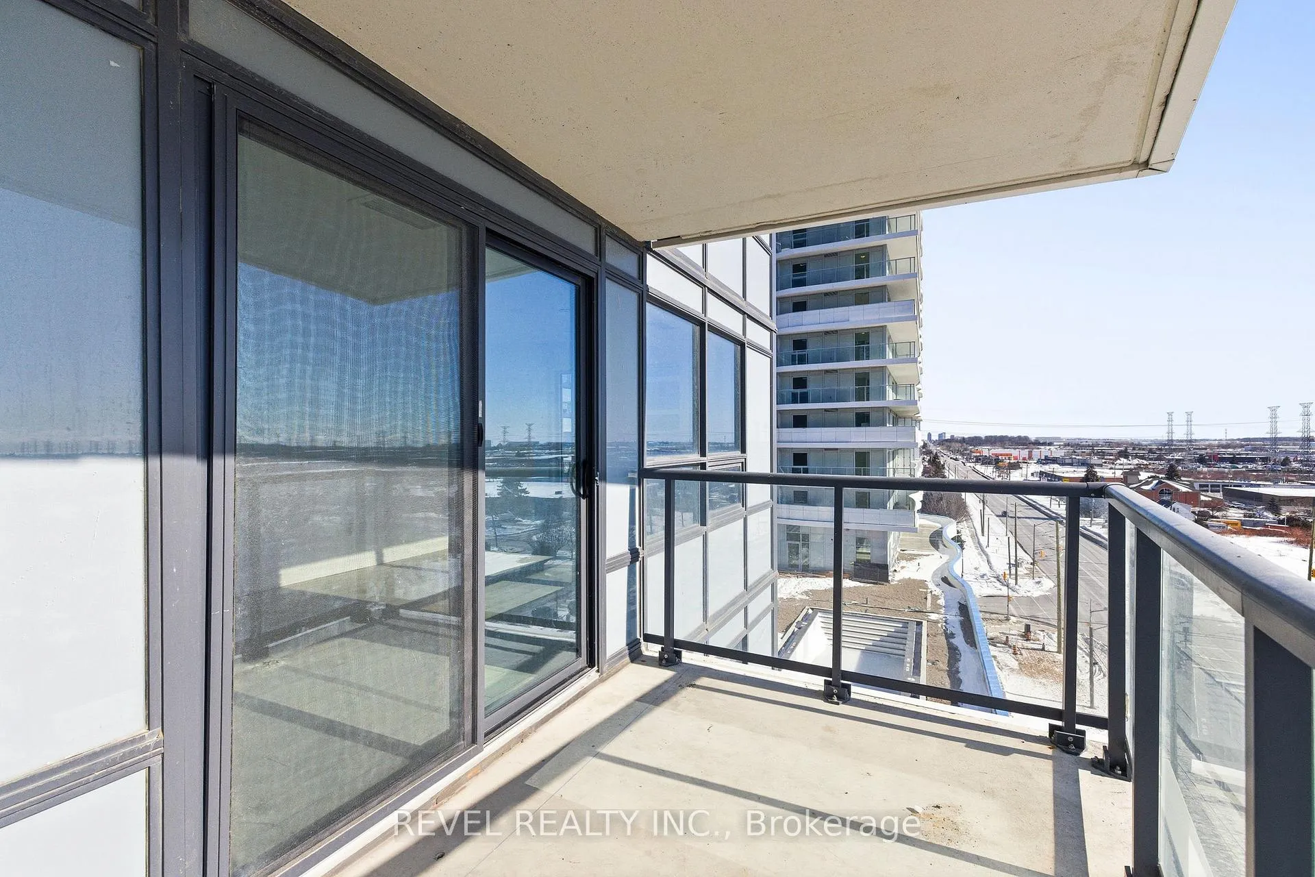 Photo 12 of Unit 912, 1480 Bayly Street, Pickering, Bay Ridges — HOMEH